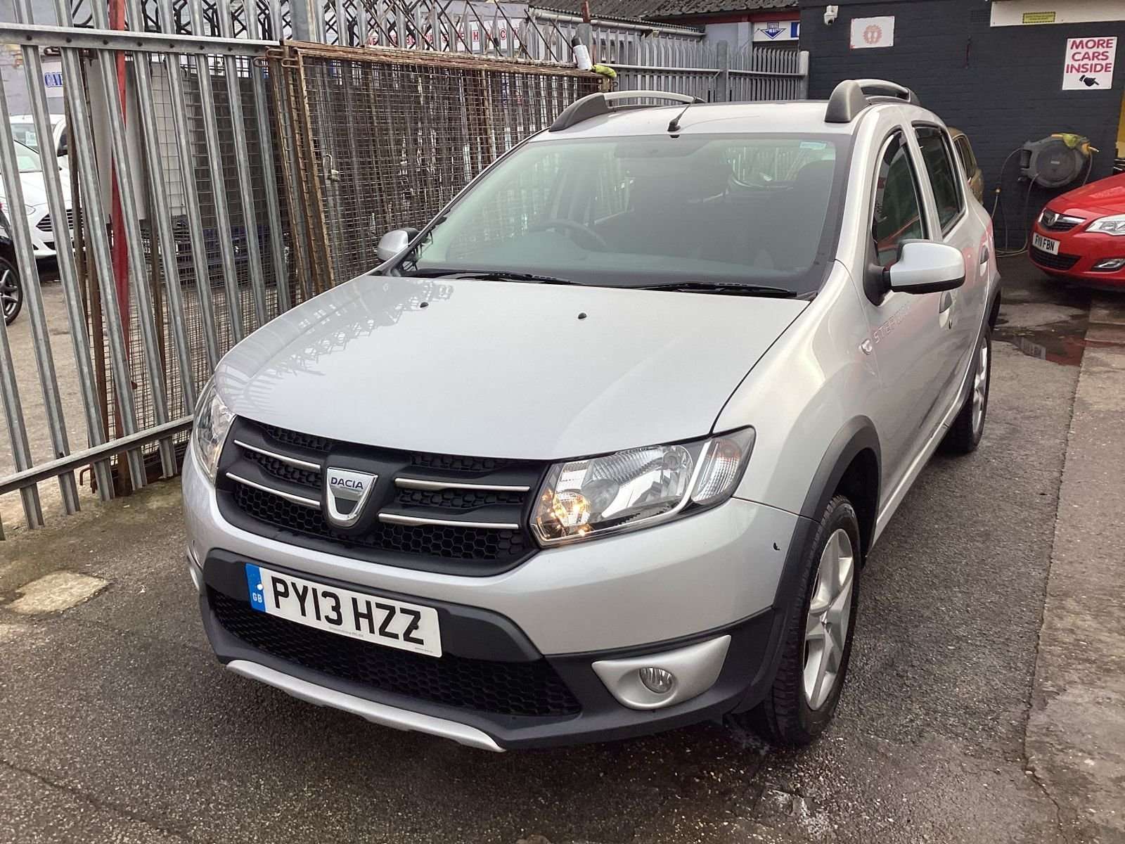 2013 DACIA SANDERO 2013 DACIA SANDERO
