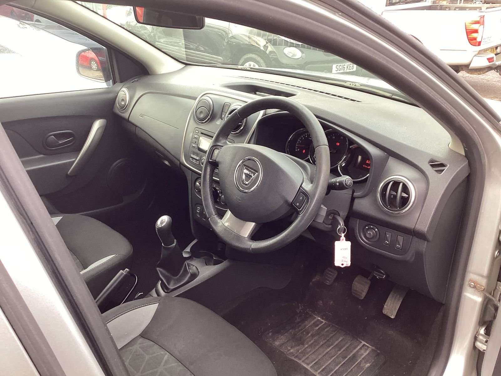 2013 DACIA SANDERO 2013 DACIA SANDERO