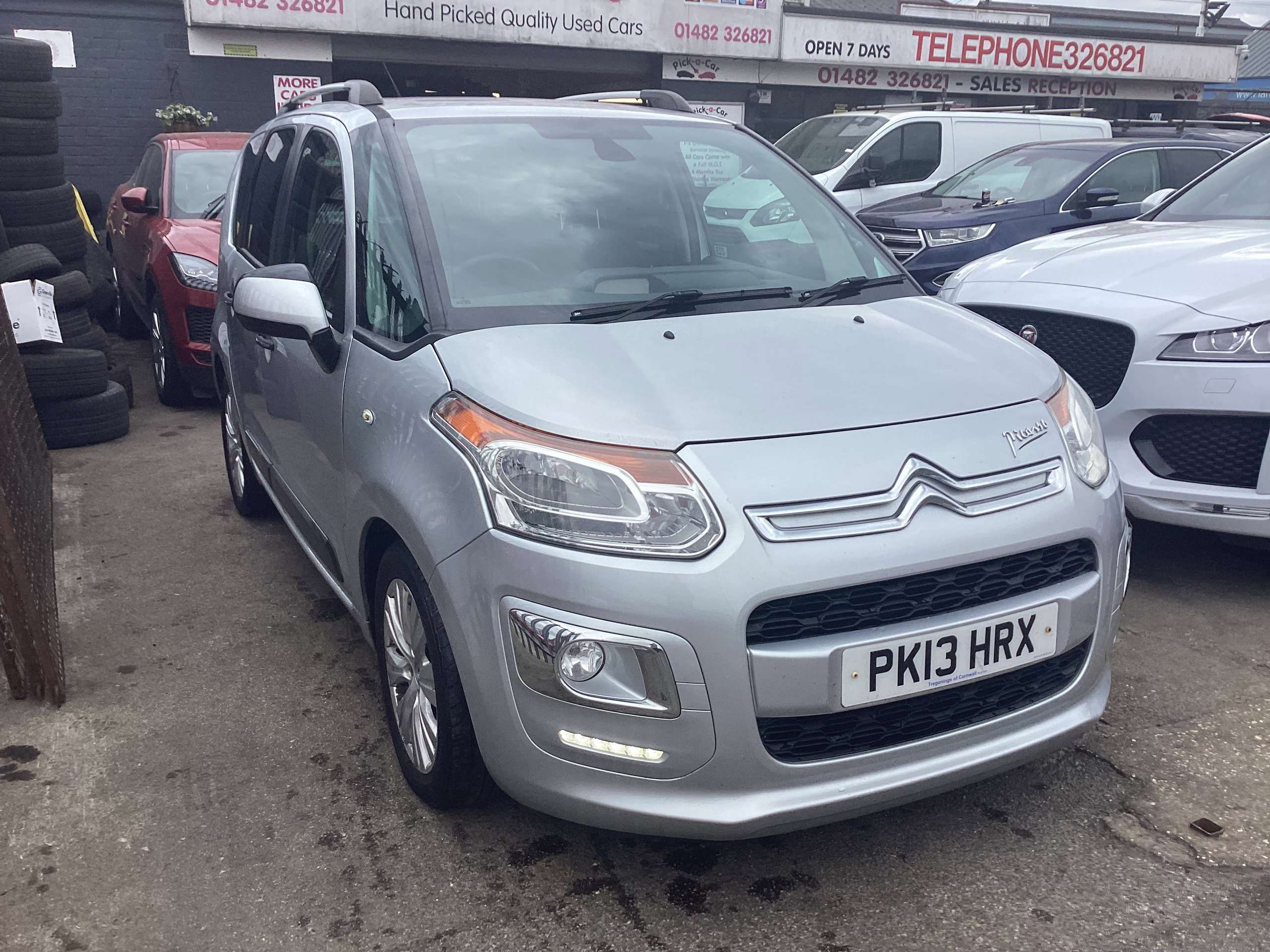 A 2013 CITROEN C3 PICASSO 1.6 HDi Exclusive MPV 5dr Diesel Manual Euro 5 (90 ps) A 2013 CITROEN C3 PICASSO 1.6 HDi Exclusive MPV 5dr Diesel Manual Euro 5 (90 ps)