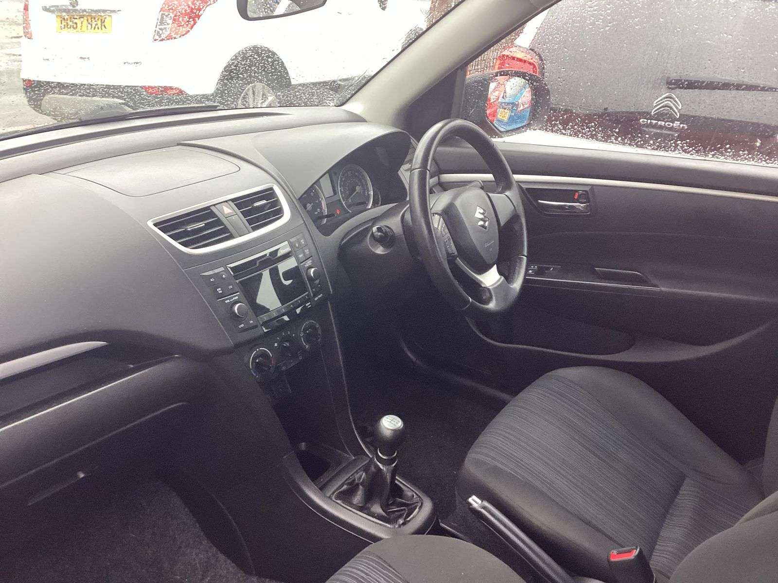 2015 SUZUKI SWIFT 2015 SUZUKI SWIFT
