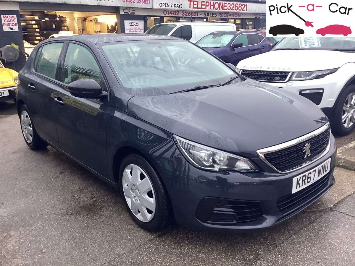 Check out this Peugeot 308 2017 Diesel Manual