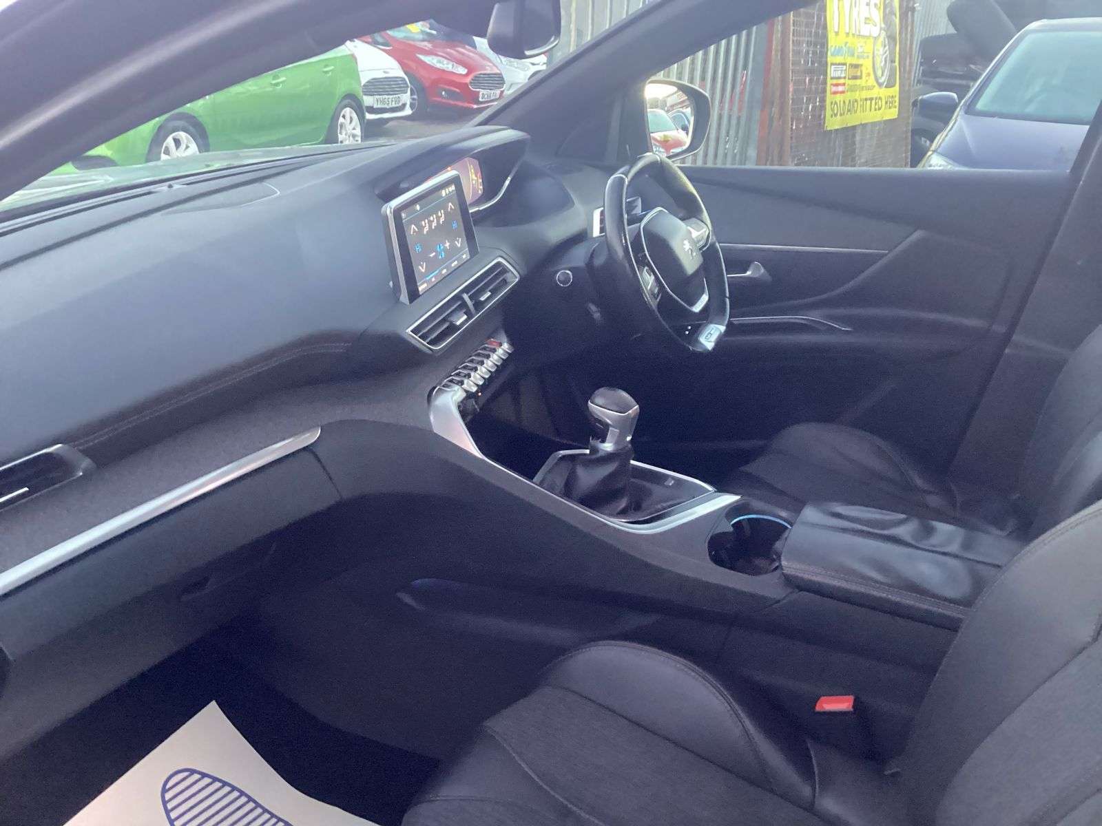 2017 PEUGEOT 3008 2017 PEUGEOT 3008