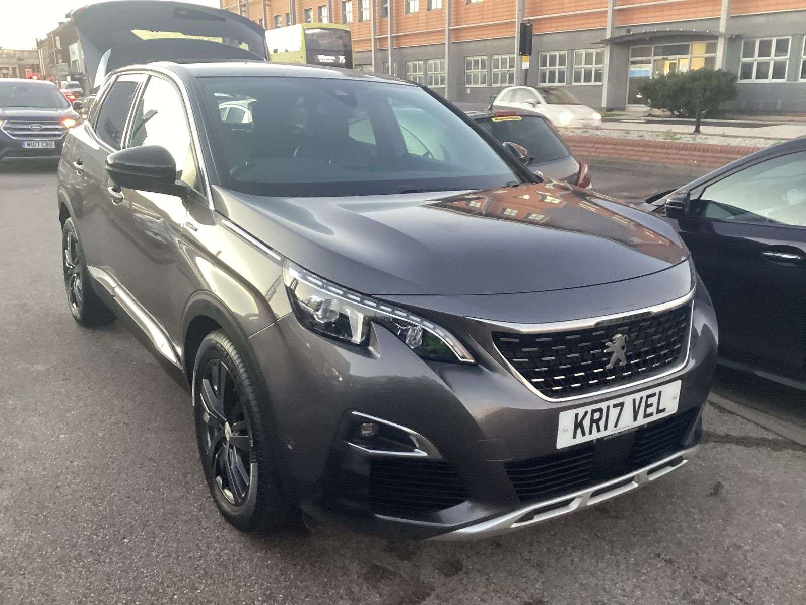 A 2017 PEUGEOT 3008 1.6L GT Line Blue HDi S/S SUV 5dr Diesel Manual Euro 6 (120 bhp) A 2017 PEUGEOT 3008 1.6L GT Line Blue HDi S/S SUV 5dr Diesel Manual Euro 6 (120 bhp)
