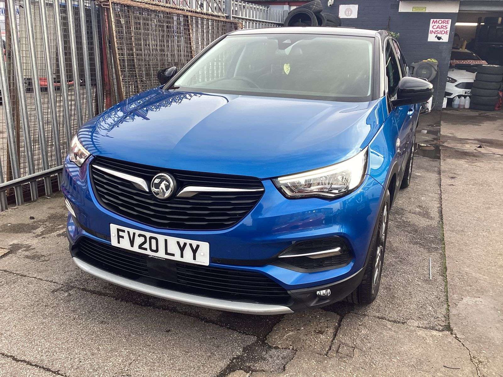 A 2020 VAUXHALL GRANDLAND X 1.5L Griffin TD SUV 5dr Diesel Manual Euro 6 (128 bhp) A 2020 VAUXHALL GRANDLAND X 1.5L Griffin TD SUV 5dr Diesel Manual Euro 6 (128 bhp)