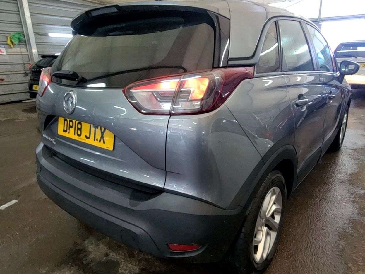 A 2018 VAUXHALL CROSSLAND X 1.2 SE SUV 5dr Petrol Manual Euro 6 (81 ps) A 2018 VAUXHALL CROSSLAND X 1.2 SE SUV 5dr Petrol Manual Euro 6 (81 ps)