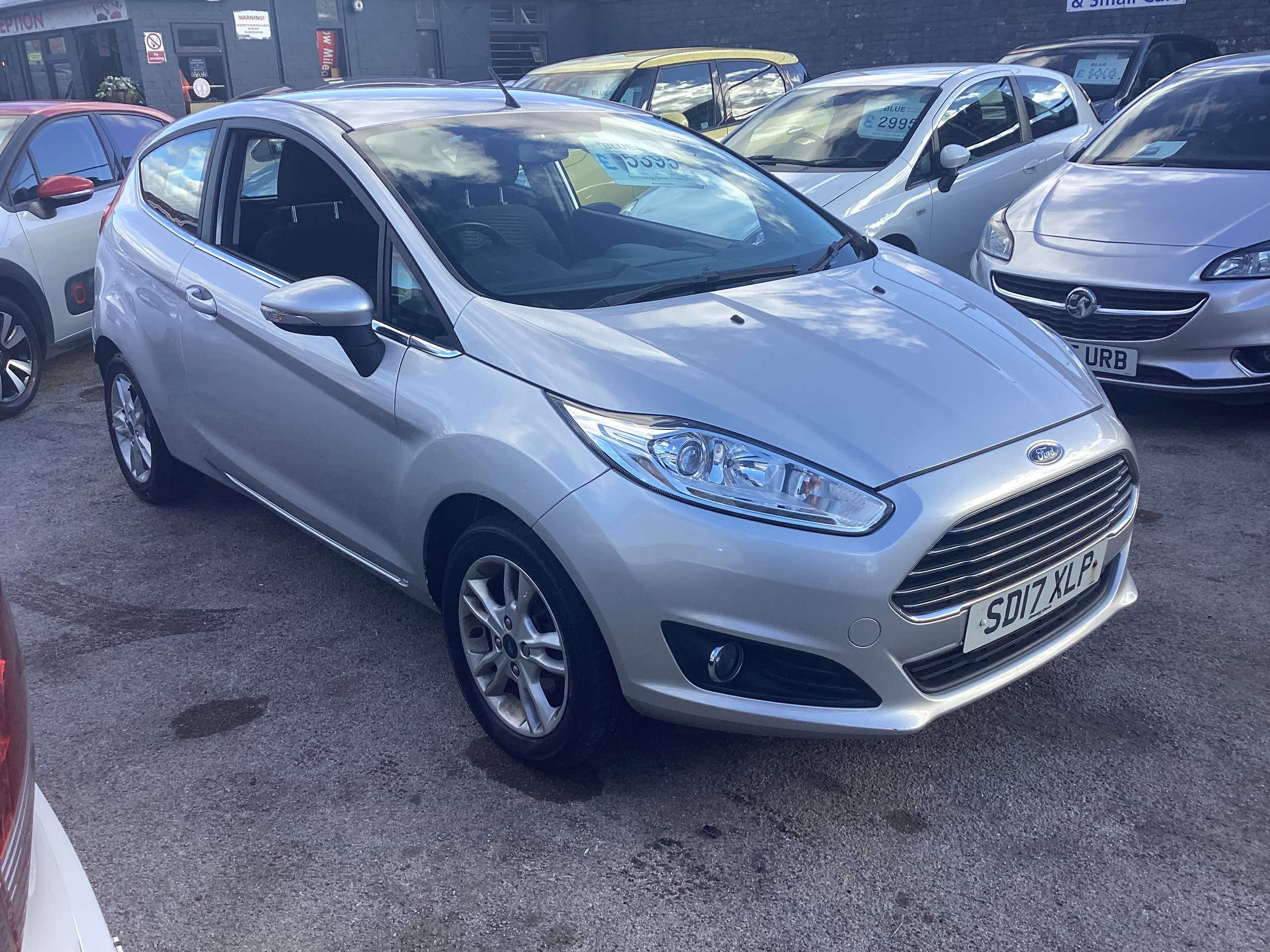A 2017 FORD FIESTA 1.25 Zetec Hatchback 3dr Petrol Manual Euro 6 (82 ps) A 2017 FORD FIESTA 1.25 Zetec Hatchback 3dr Petrol Manual Euro 6 (82 ps)