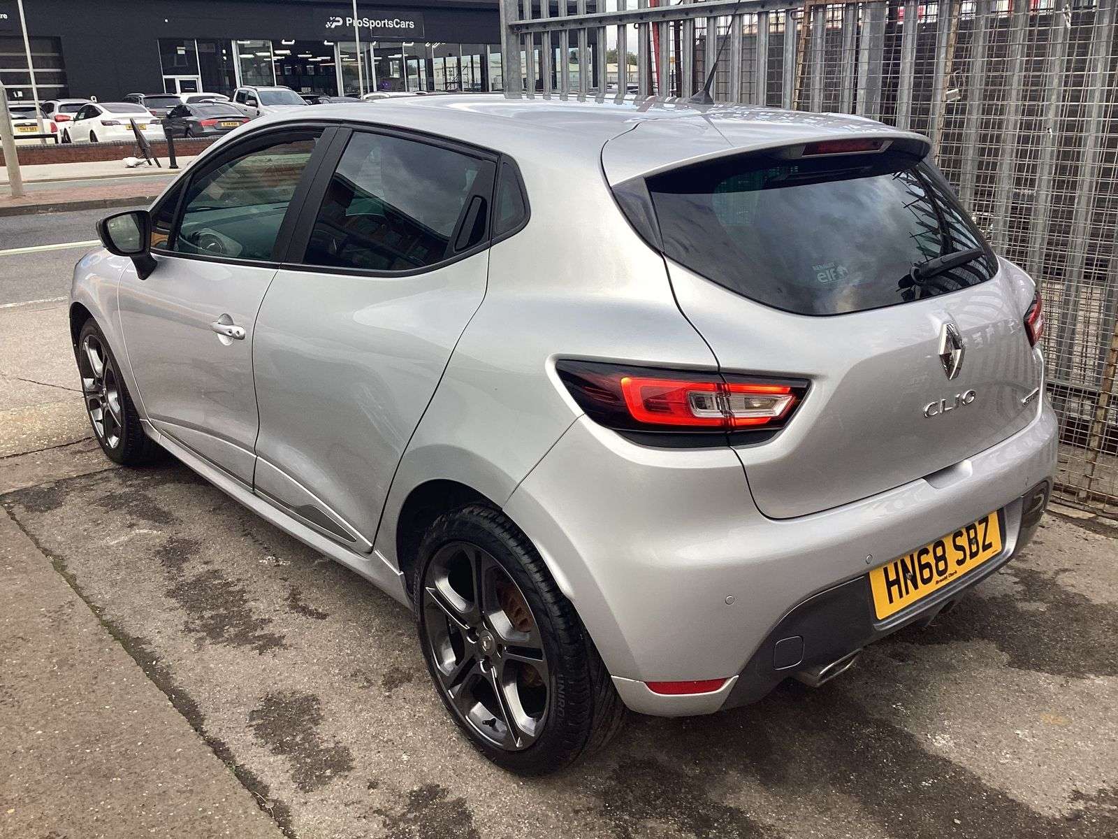 2018 RENAULT CLIO 2018 RENAULT CLIO