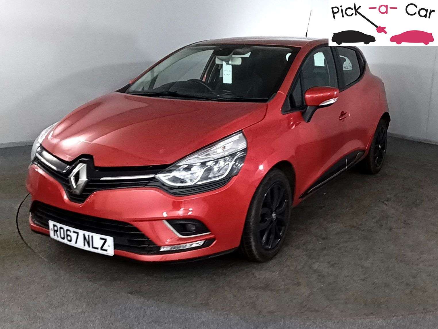 A 2017 RENAULT CLIO 0.9L Dynamique Nav TCe Hatchback 5dr Petrol Manual Euro 6 (89 bhp) A 2017 RENAULT CLIO 0.9L Dynamique Nav TCe Hatchback 5dr Petrol Manual Euro 6 (89 bhp)