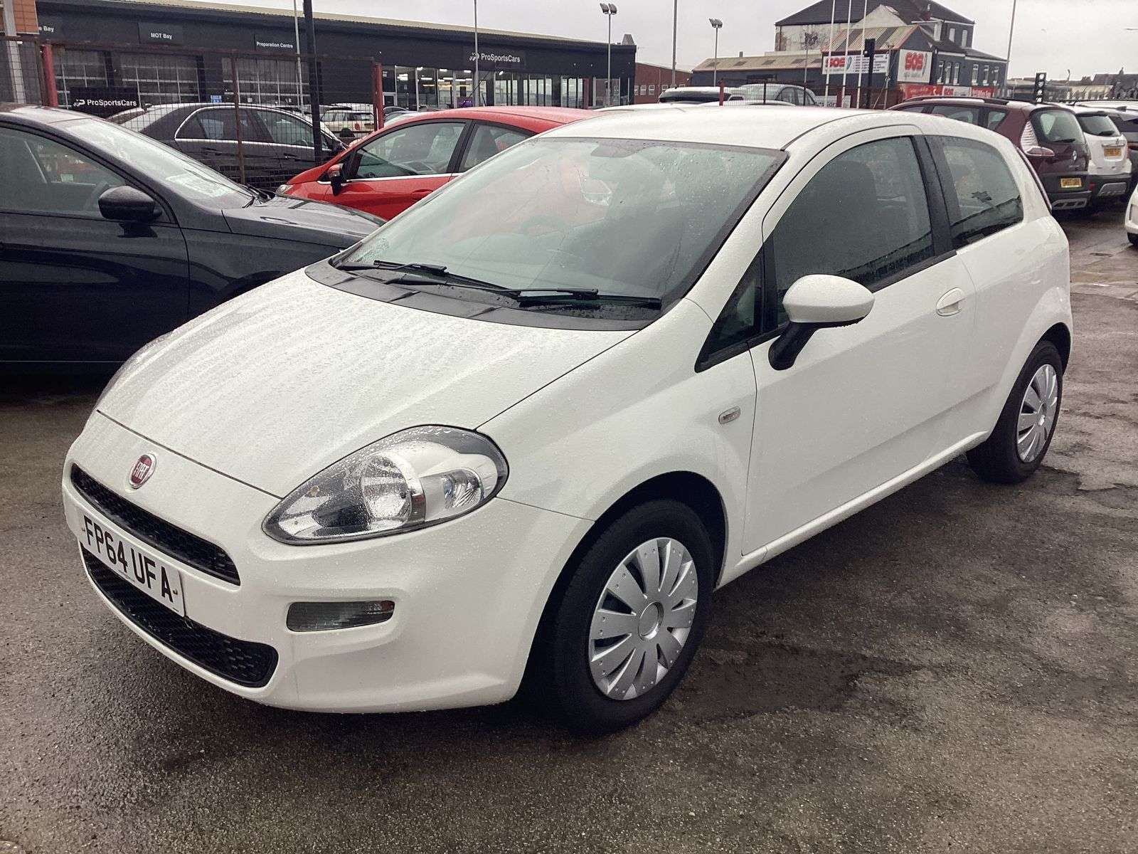 2014 FIAT PUNTO 2014 FIAT PUNTO