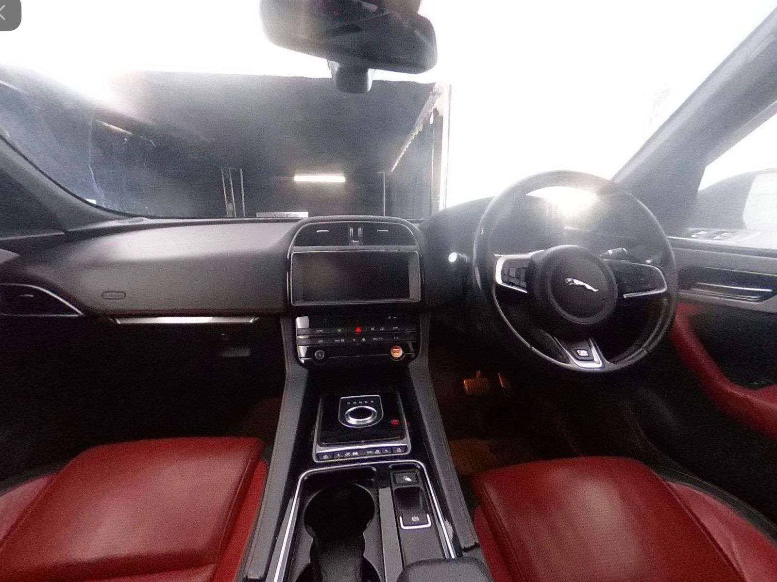 2017 JAGUAR F-PACE 2017 JAGUAR F-PACE