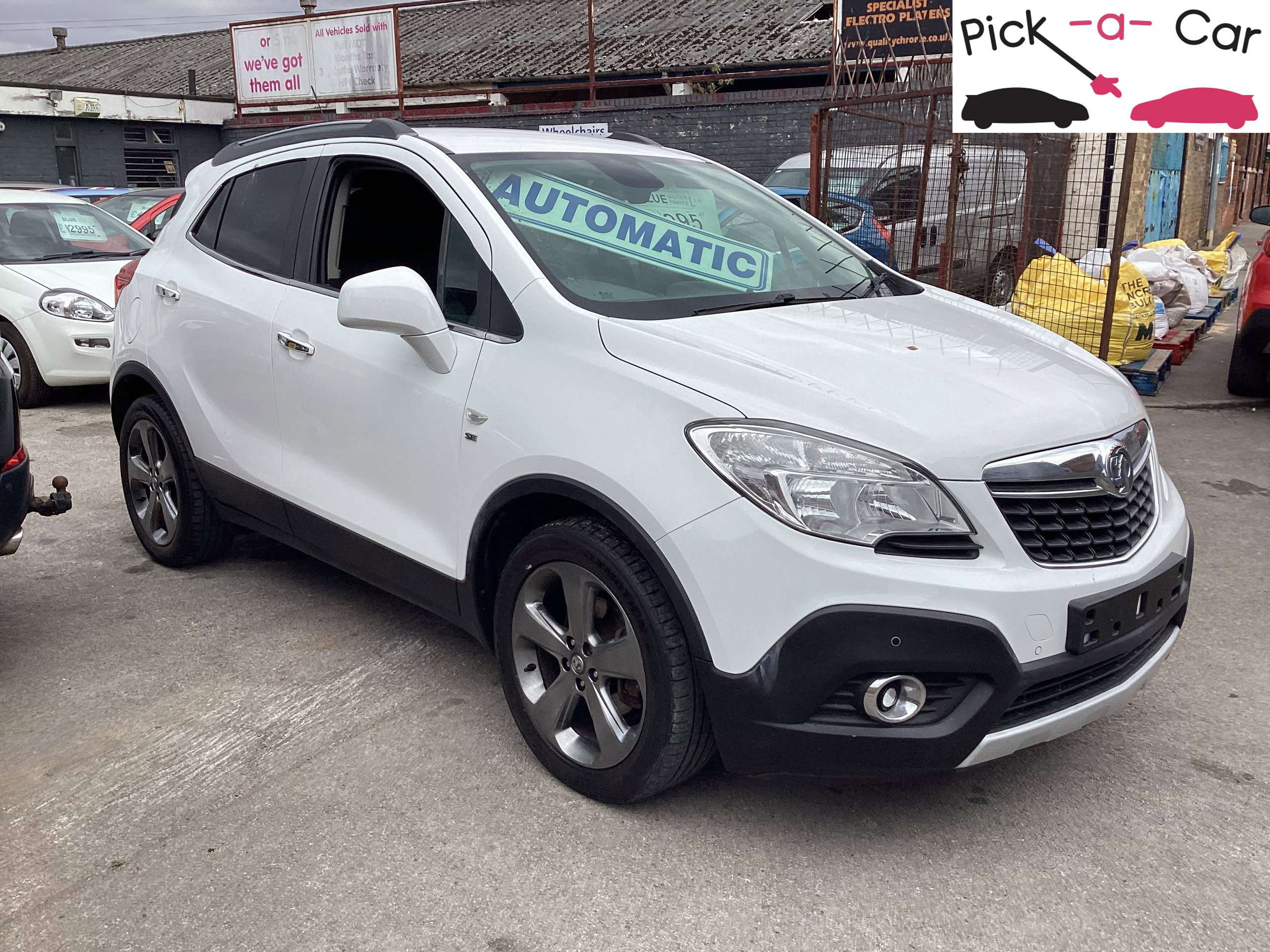 A 2014 VAUXHALL MOKKA 1.7 CDTi SE SUV 5dr Diesel Auto 2WD Euro 5 (130 ps) A 2014 VAUXHALL MOKKA 1.7 CDTi SE SUV 5dr Diesel Auto 2WD Euro 5 (130 ps)