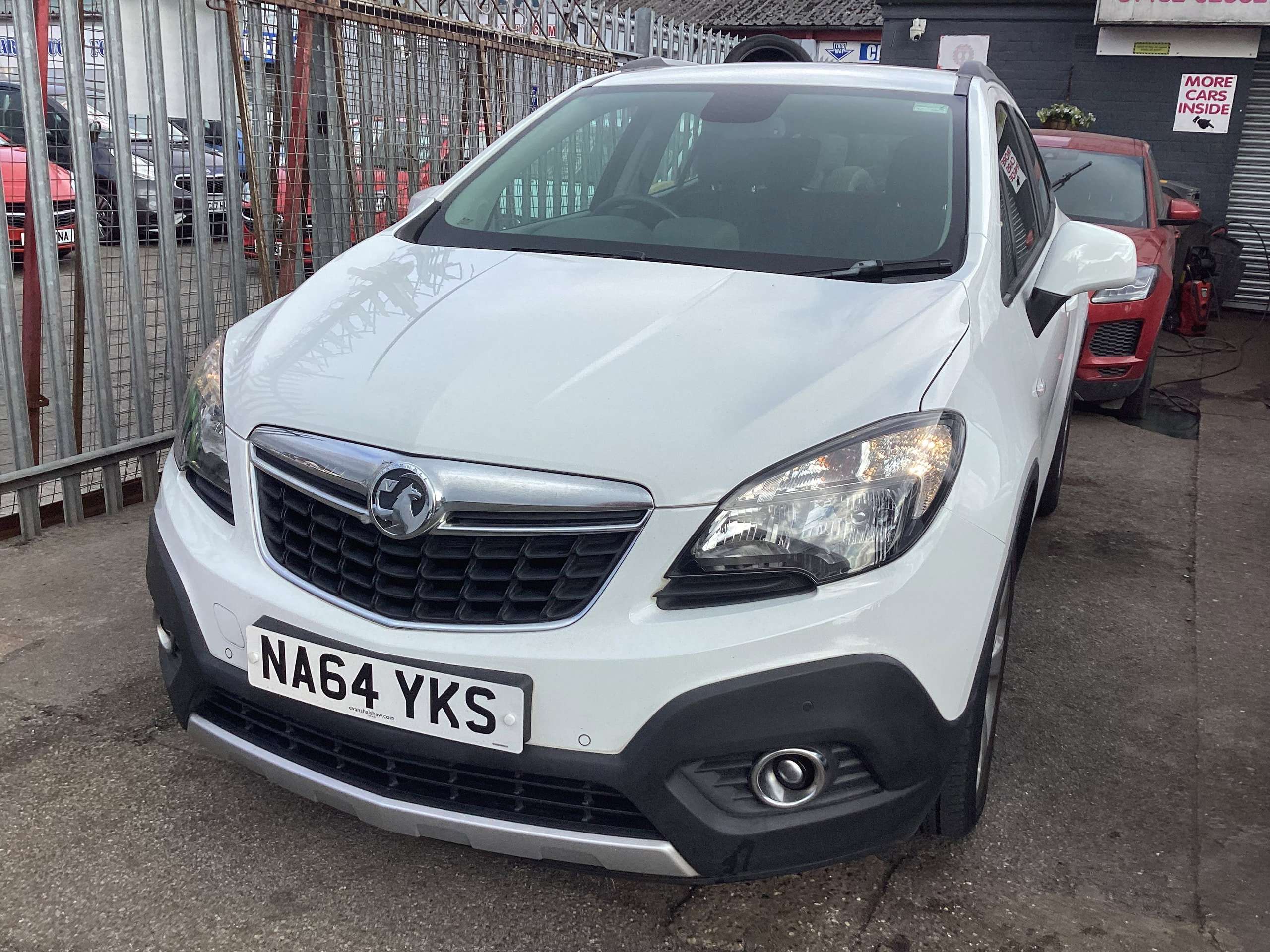 A 2014 VAUXHALL MOKKA 1.6 Tech Line SUV 5dr Petrol Manual 2WD Euro 5 (s/s) (115 ps) A 2014 VAUXHALL MOKKA 1.6 Tech Line SUV 5dr Petrol Manual 2WD Euro 5 (s/s) (115 ps)