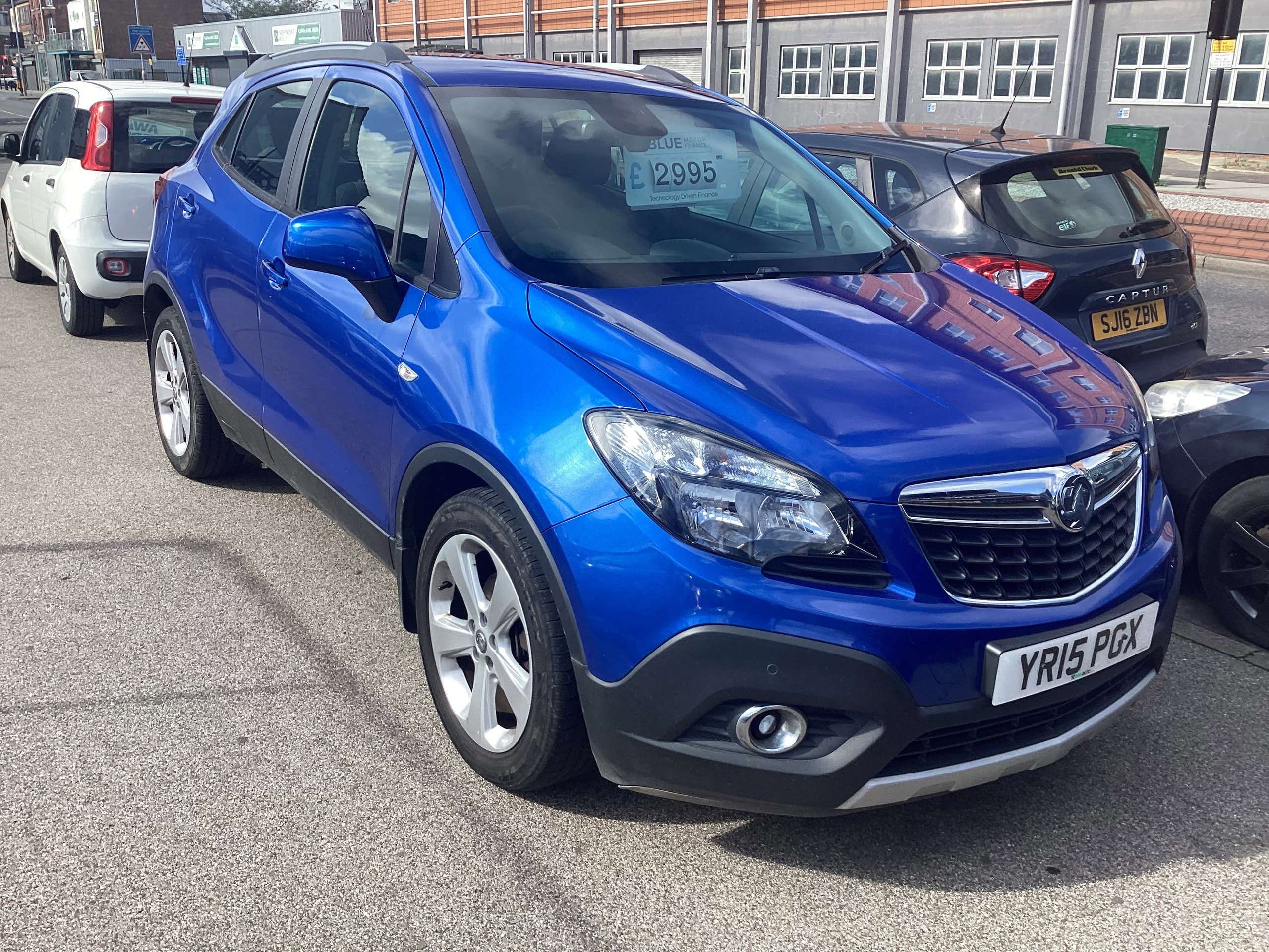 A 2015 VAUXHALL MOKKA 1.4i Turbo Exclusiv SUV 5dr Petrol Manual 2WD Euro 6 (s/s) (140 ps) A 2015 VAUXHALL MOKKA 1.4i Turbo Exclusiv SUV 5dr Petrol Manual 2WD Euro 6 (s/s) (140 ps)