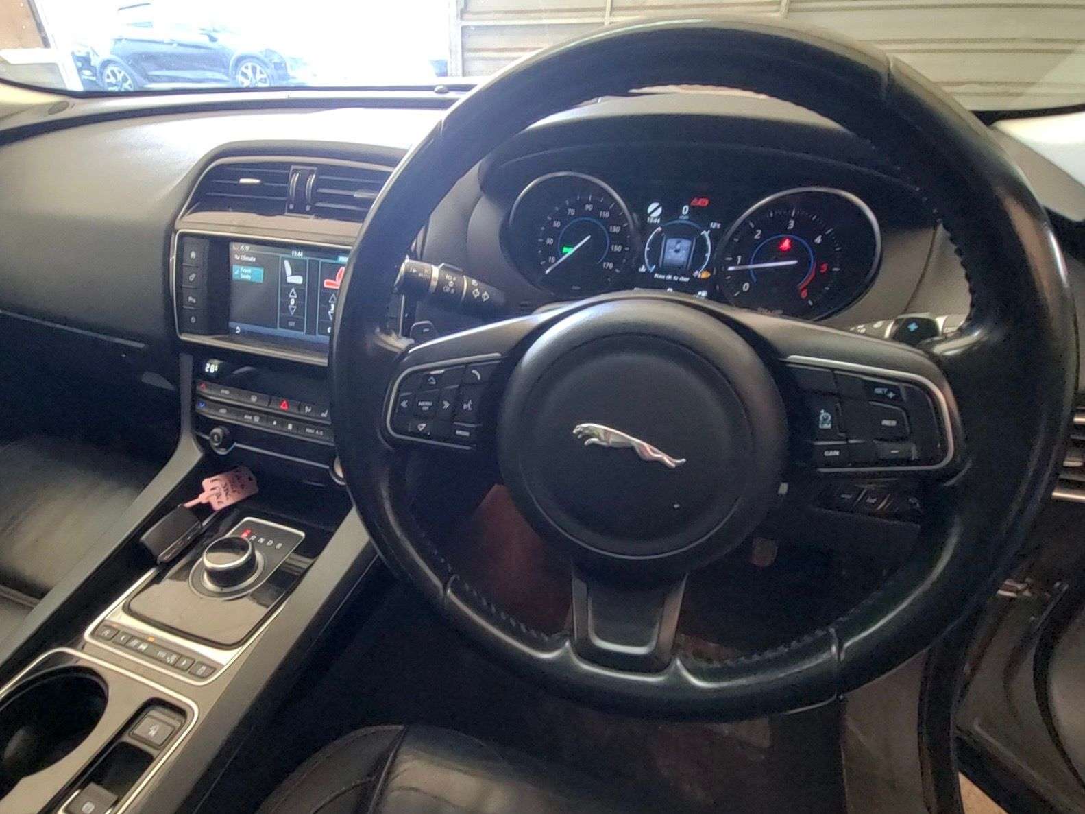 2018 JAGUAR E-PACE 2018 JAGUAR E-PACE