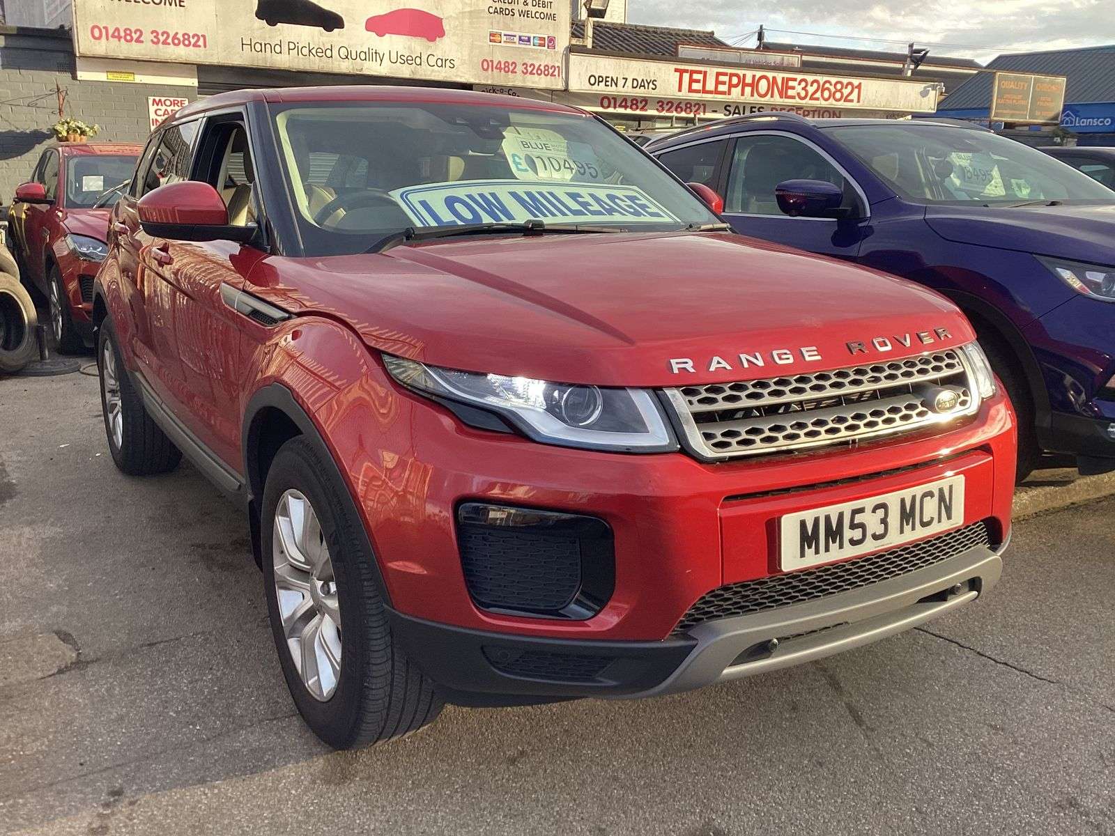 A 2018 LAND ROVER RANGE ROVER EVOQUE 2.0 eD4 SE SUV 5dr Diesel Manual FWD Euro 6 (s/s) (150 ps) A 2018 LAND ROVER RANGE ROVER EVOQUE 2.0 eD4 SE SUV 5dr Diesel Manual FWD Euro 6 (s/s) (150 ps)