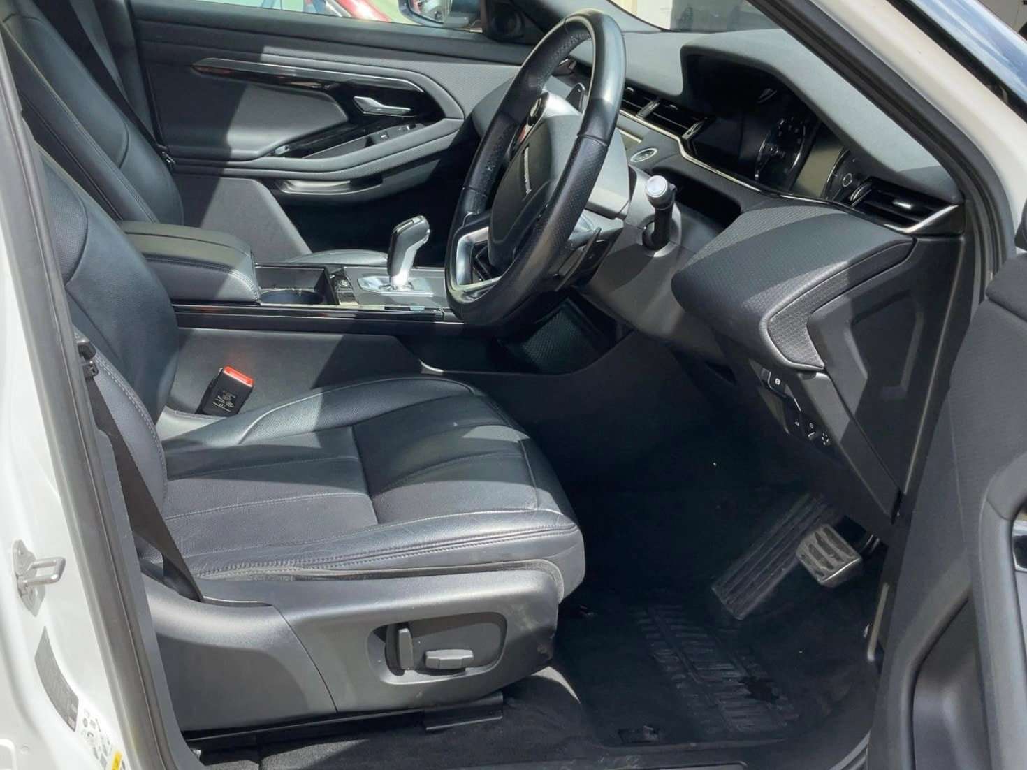 2019 LAND ROVER RANGE ROVER EVOQUE 2019 LAND ROVER RANGE ROVER EVOQUE