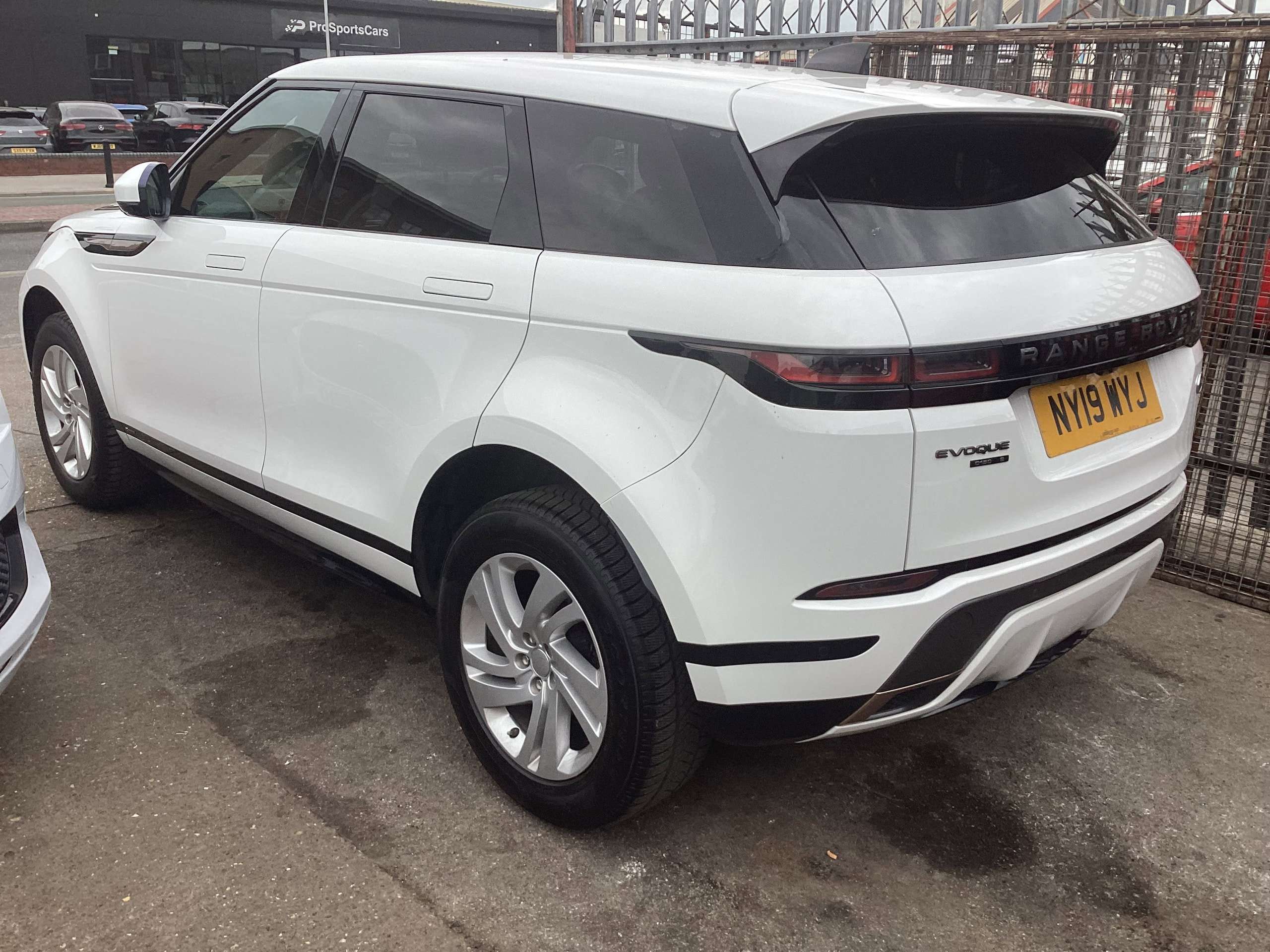 2019 LAND ROVER RANGE ROVER EVOQUE 2019 LAND ROVER RANGE ROVER EVOQUE