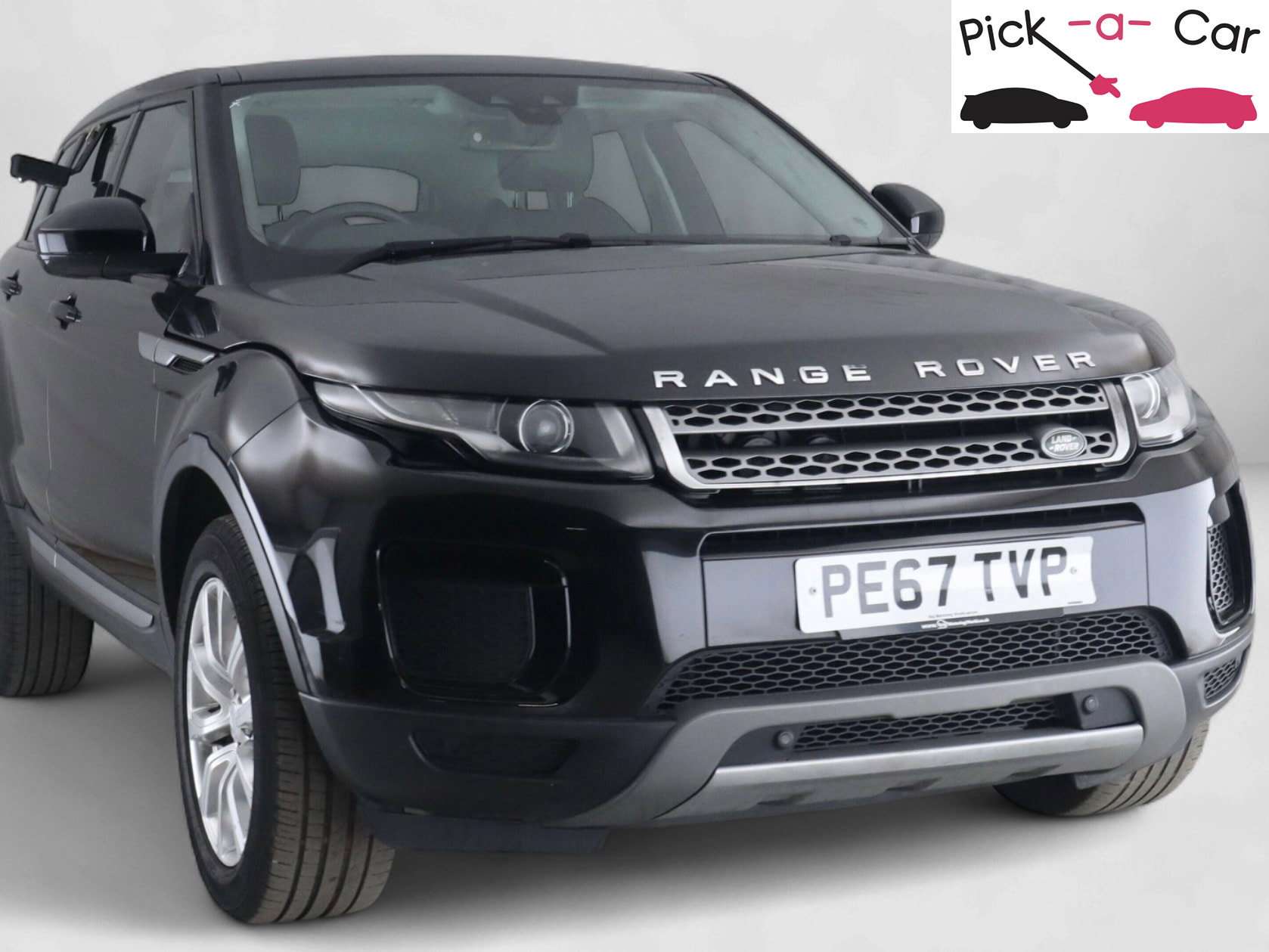 A 2017 LAND ROVER RANGE ROVER EVOQUE 2.0 eD4 SE SUV 5dr Diesel Manual FWD Euro 6 (s/s) (150 ps) A 2017 LAND ROVER RANGE ROVER EVOQUE 2.0 eD4 SE SUV 5dr Diesel Manual FWD Euro 6 (s/s) (150 ps)