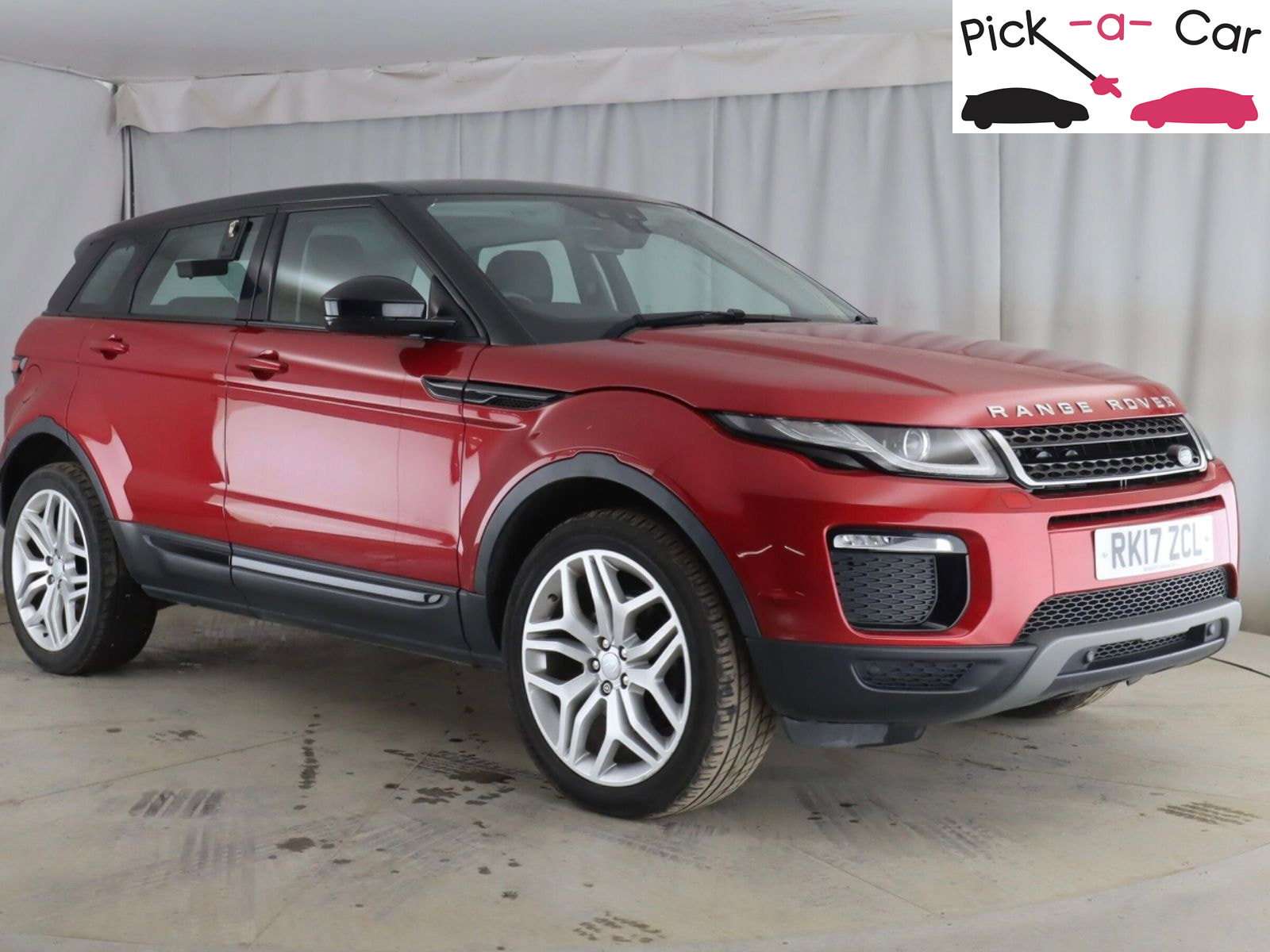 A 2017 LAND ROVER RANGE ROVER EVOQUE 2.0 TD4 SE Tech SUV 5dr Diesel Manual 4WD Euro 6 (s/s) (180 ps) A 2017 LAND ROVER RANGE ROVER EVOQUE 2.0 TD4 SE Tech SUV 5dr Diesel Manual 4WD Euro 6 (s/s) (180 ps)