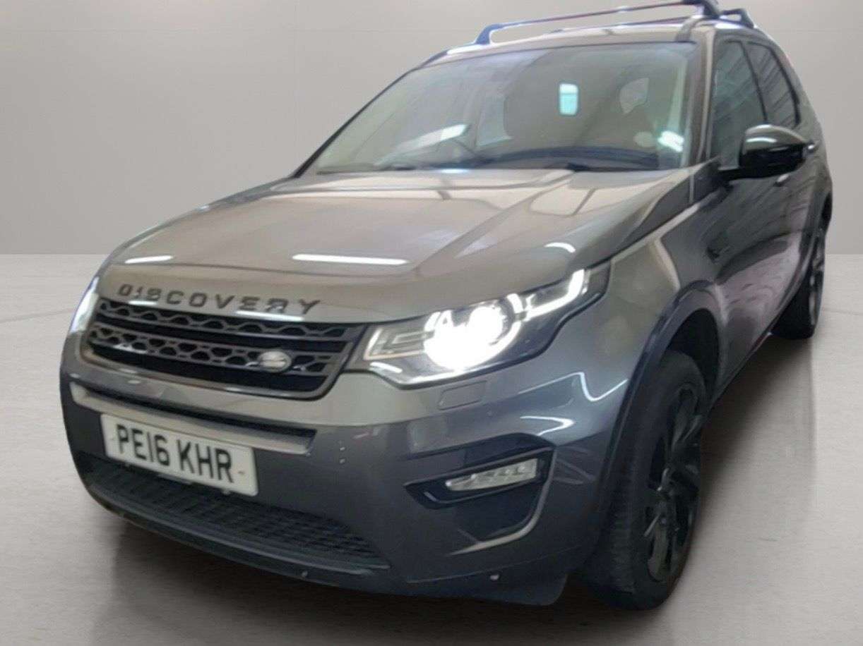A 2016 LAND ROVER DISCOVERY SPORT 2.0 TD4 HSE Black SUV 5dr Diesel Auto 4WD Euro 6 (s/s) (180 ps) A 2016 LAND ROVER DISCOVERY SPORT 2.0 TD4 HSE Black SUV 5dr Diesel Auto 4WD Euro 6 (s/s) (180 ps)