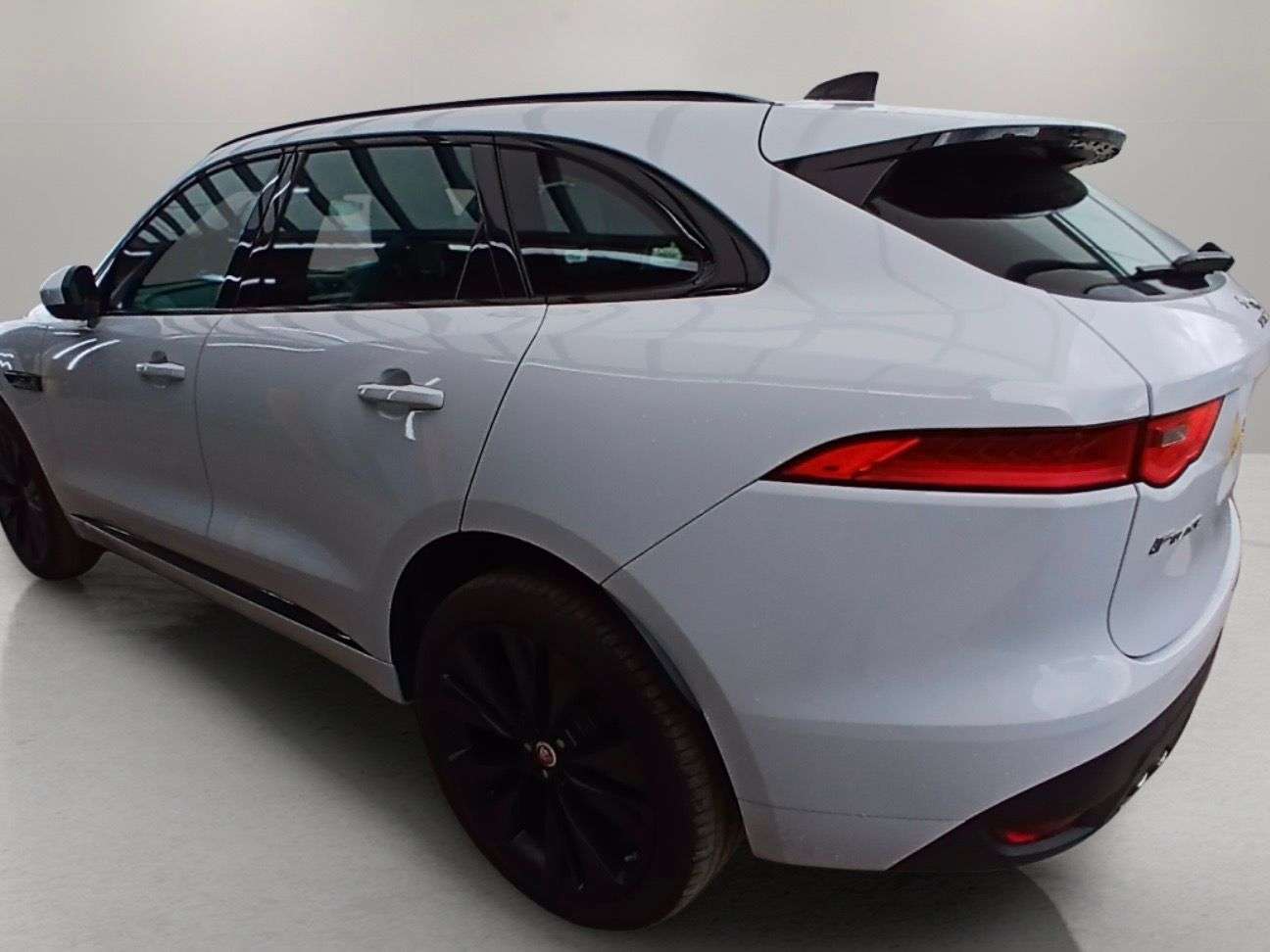 2020 JAGUAR F-PACE 2020 JAGUAR F-PACE