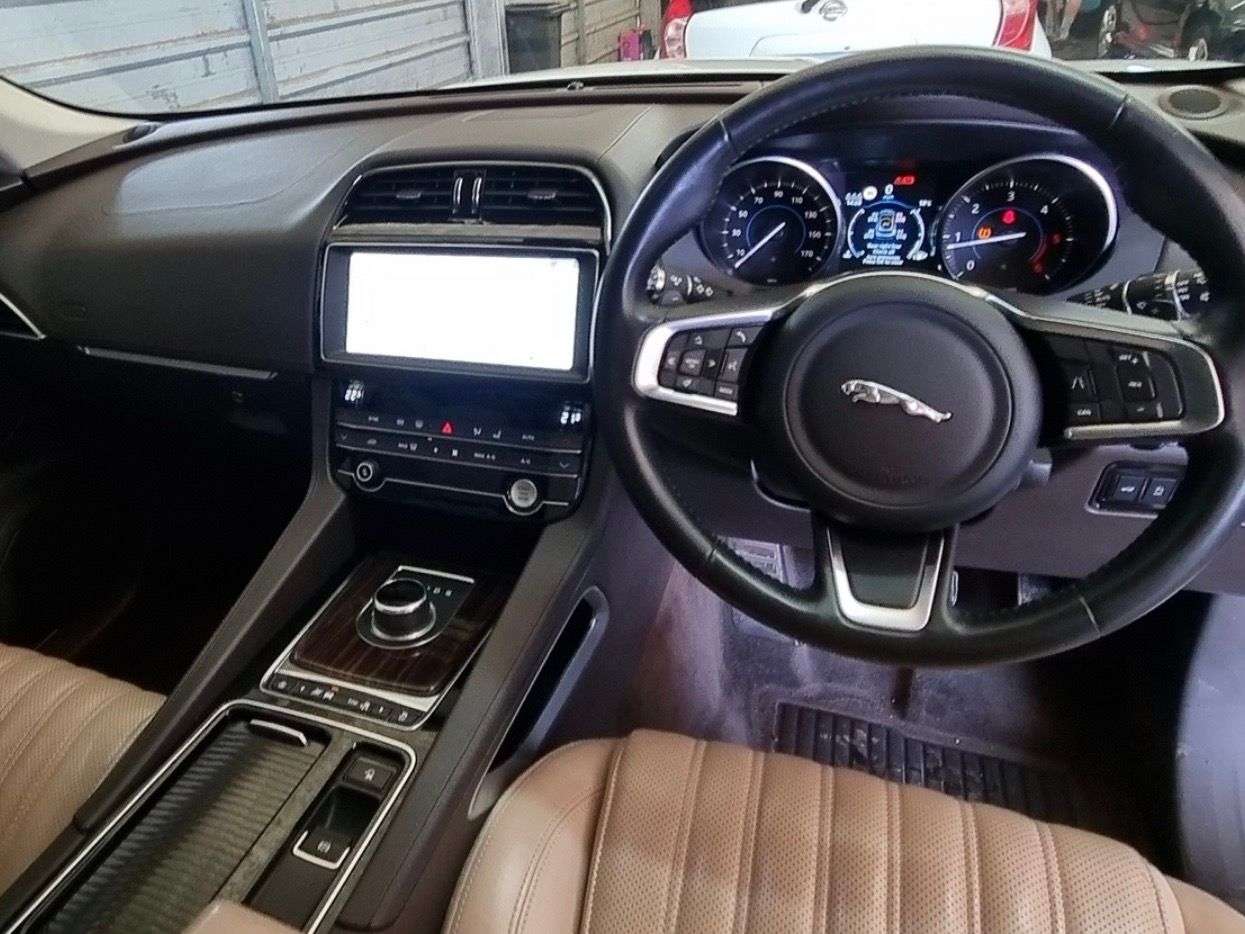 2019 JAGUAR F-PACE 2019 JAGUAR F-PACE