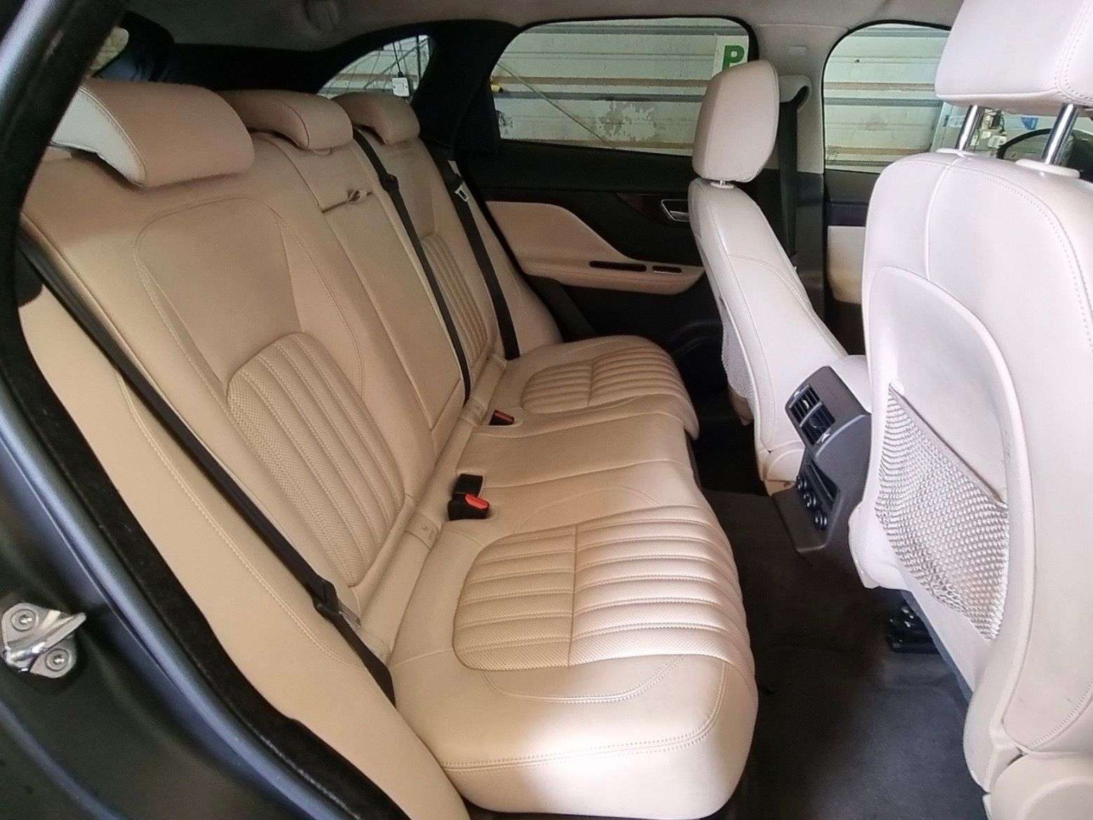 2019 JAGUAR F-PACE 2019 JAGUAR F-PACE