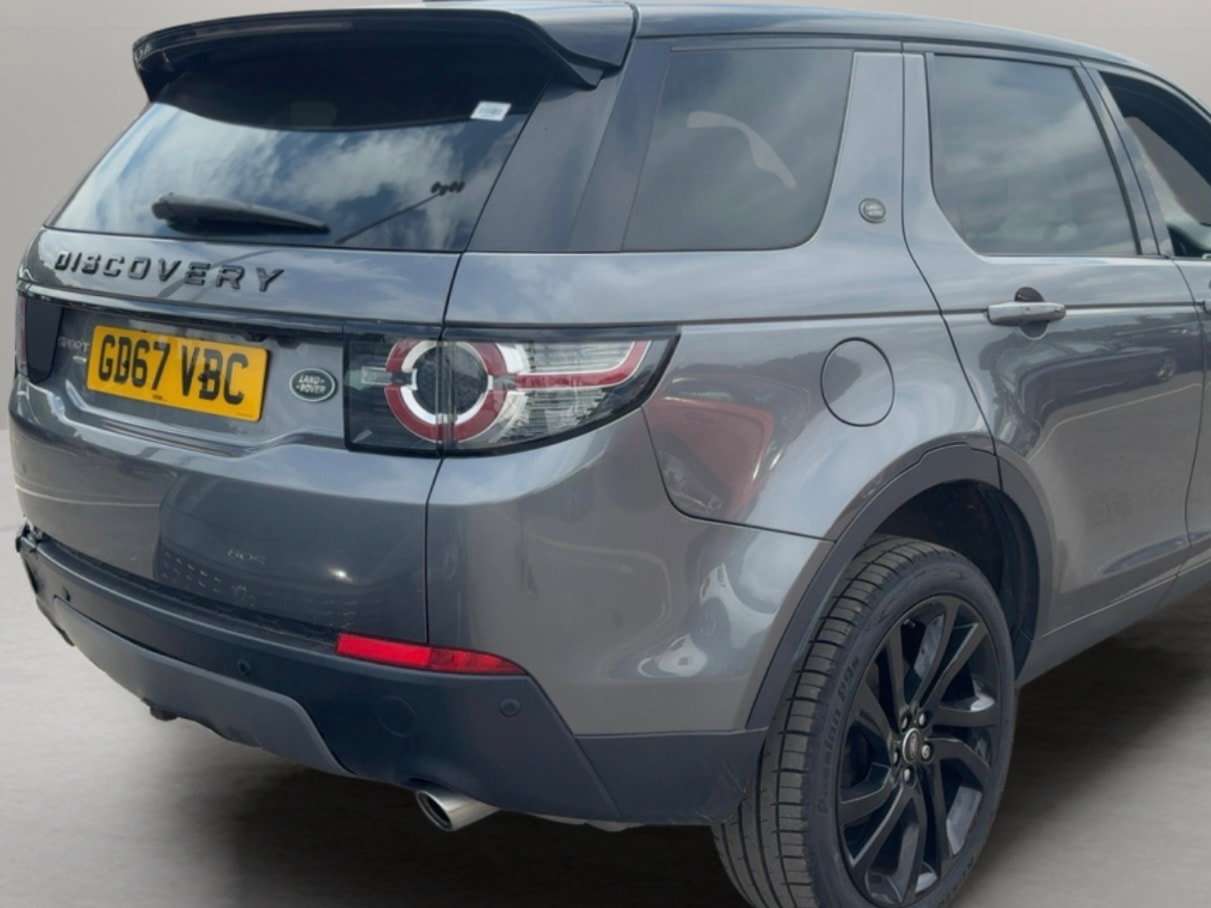 A 2018 LAND ROVER DISCOVERY SPORT 2.0 TD4 HSE Black SUV 5dr Diesel Auto 4WD Euro 6 (s/s) (180 ps) A 2018 LAND ROVER DISCOVERY SPORT 2.0 TD4 HSE Black SUV 5dr Diesel Auto 4WD Euro 6 (s/s) (180 ps)