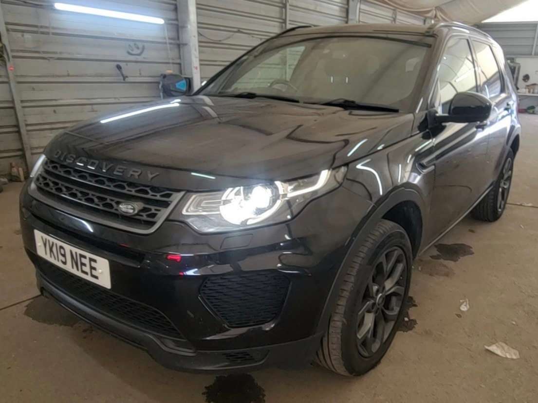 A 2019 LAND ROVER DISCOVERY SPORT 2.0 TD4 Landmark SUV 5dr Diesel Auto 4WD Euro 6 (s/s) (180 ps) A 2019 LAND ROVER DISCOVERY SPORT 2.0 TD4 Landmark SUV 5dr Diesel Auto 4WD Euro 6 (s/s) (180 ps)
