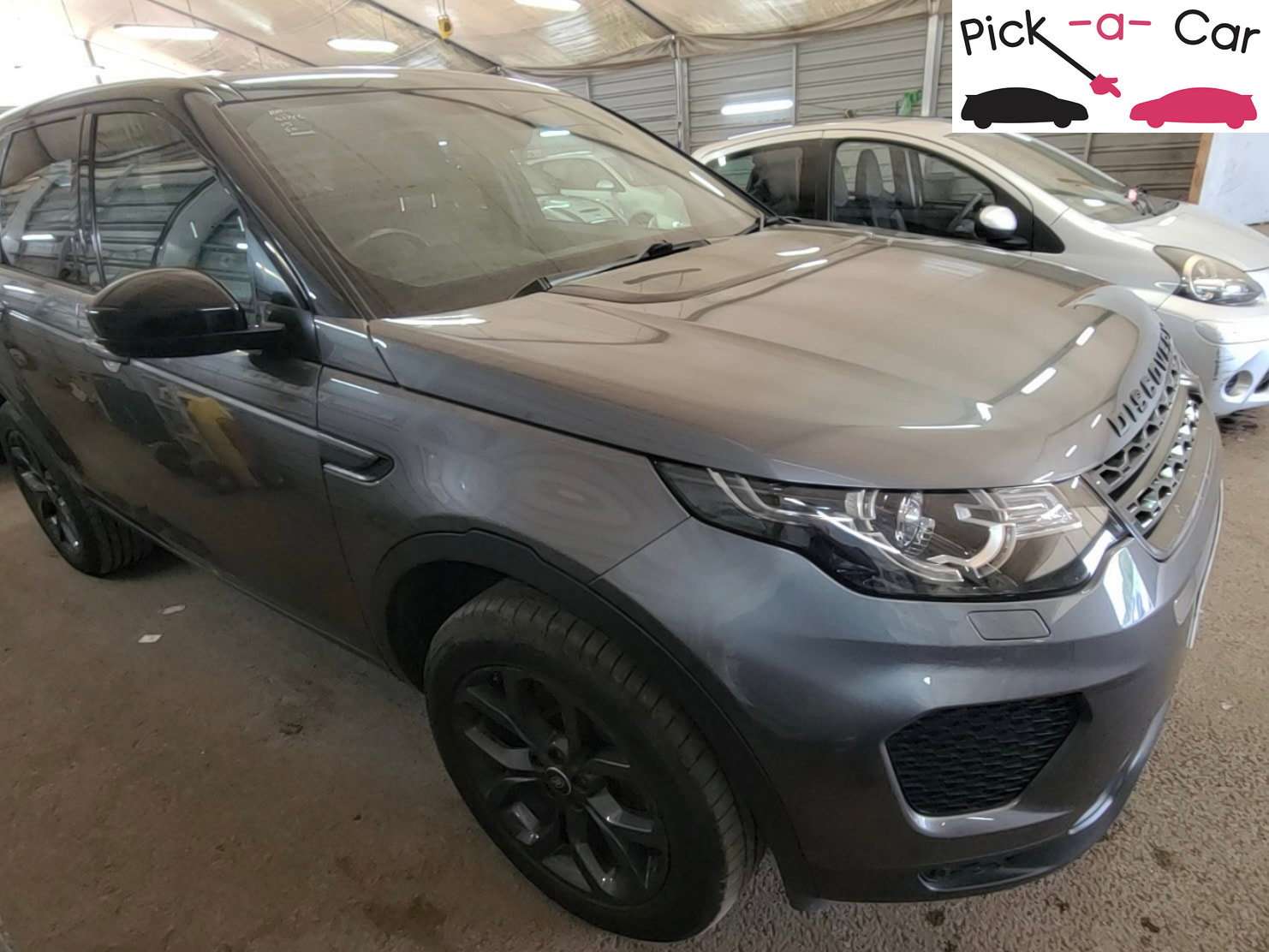 A 2018 LAND ROVER DISCOVERY SPORT 2.0 TD4 Landmark SUV 5dr Diesel Auto 4WD Euro 6 (s/s) (180 ps) A 2018 LAND ROVER DISCOVERY SPORT 2.0 TD4 Landmark SUV 5dr Diesel Auto 4WD Euro 6 (s/s) (180 ps)