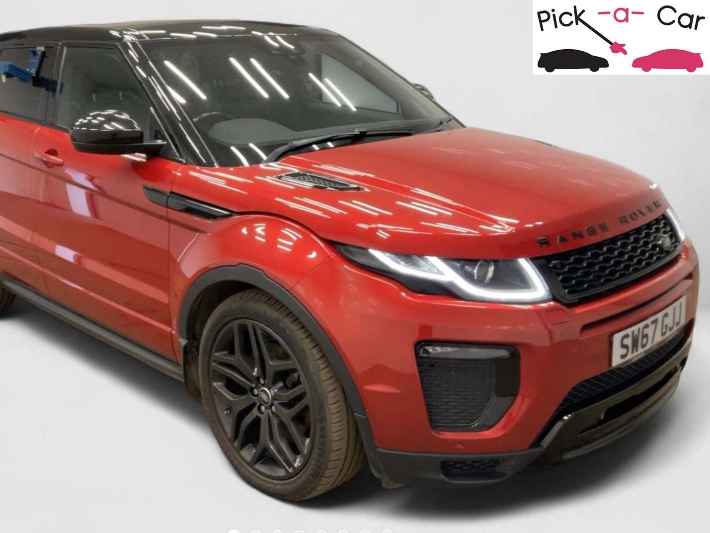 A 2017 LAND ROVER RANGE ROVER EVOQUE 2.0 SD4 HSE Dynamic SUV 5dr Diesel Auto 4WD Euro 6 (s/s) (240 ps) A 2017 LAND ROVER RANGE ROVER EVOQUE 2.0 SD4 HSE Dynamic SUV 5dr Diesel Auto 4WD Euro 6 (s/s) (240 ps)