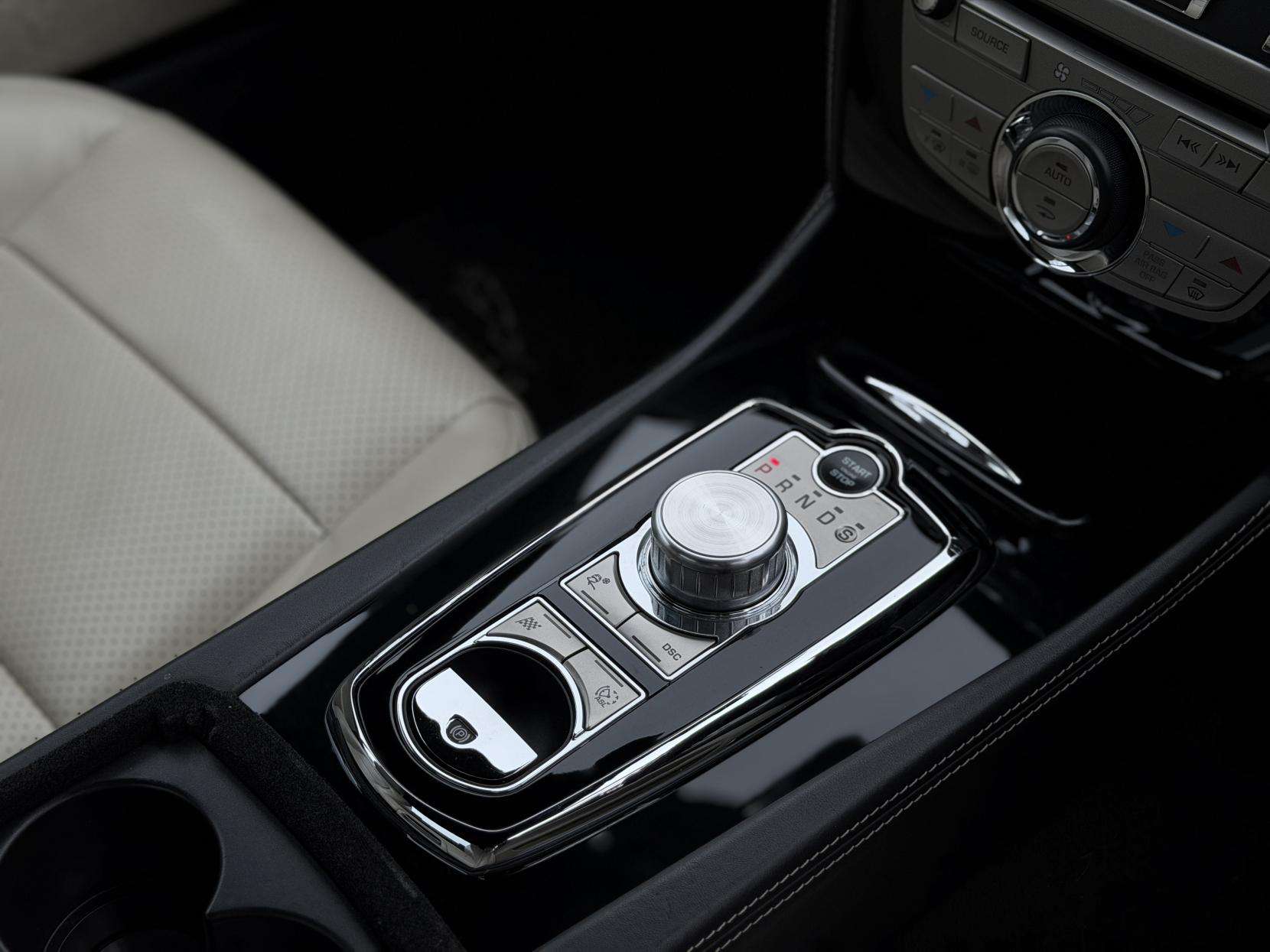 2010 JAGUAR XKR 2010 JAGUAR XKR