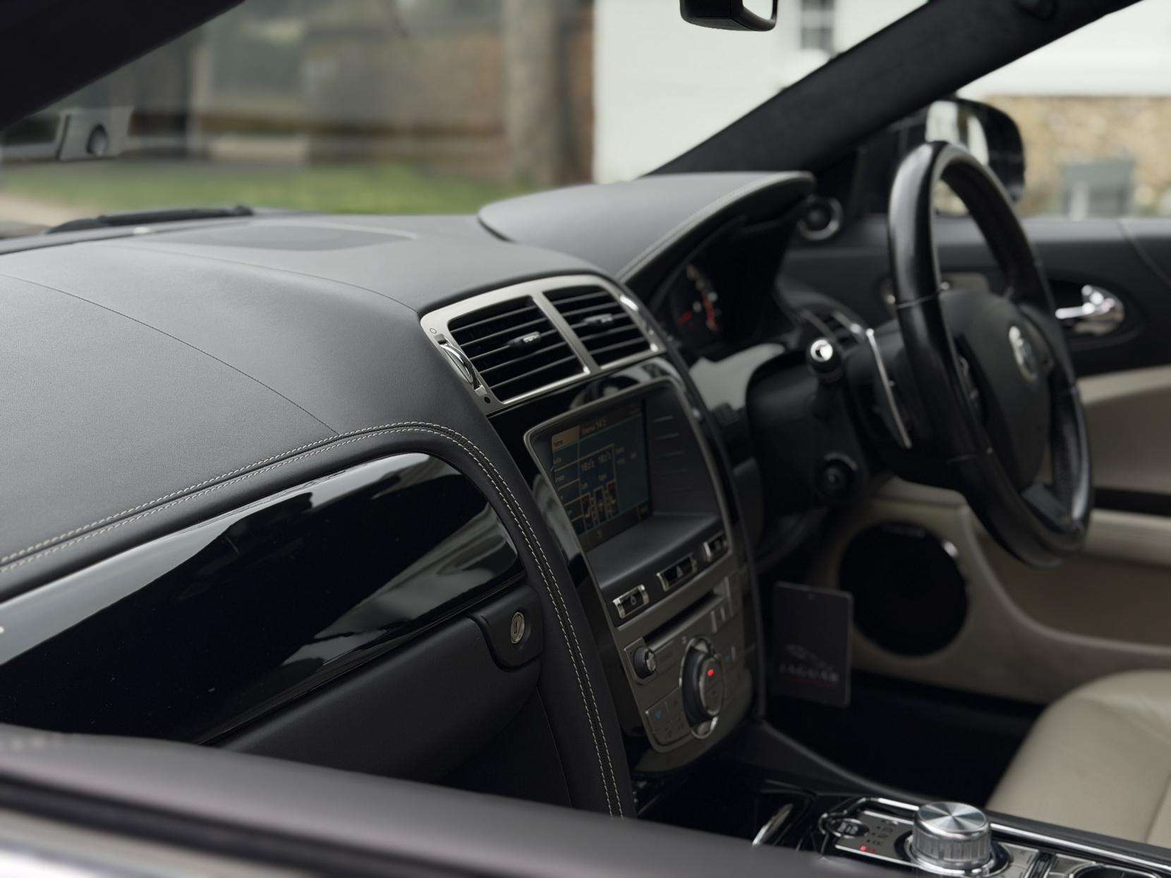 2010 JAGUAR XKR 2010 JAGUAR XKR