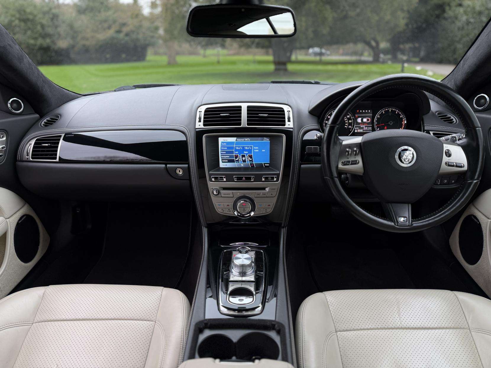 2010 JAGUAR XKR 2010 JAGUAR XKR