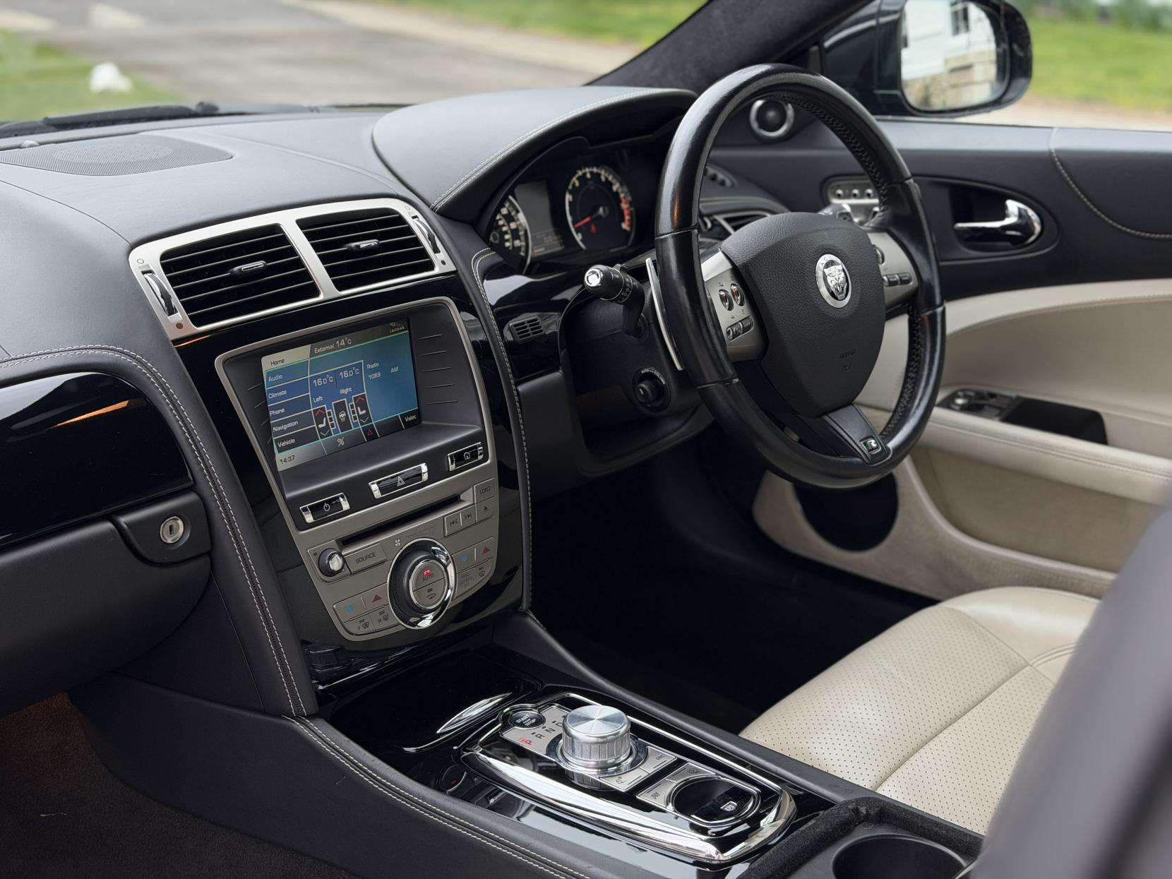 2010 JAGUAR XKR 2010 JAGUAR XKR