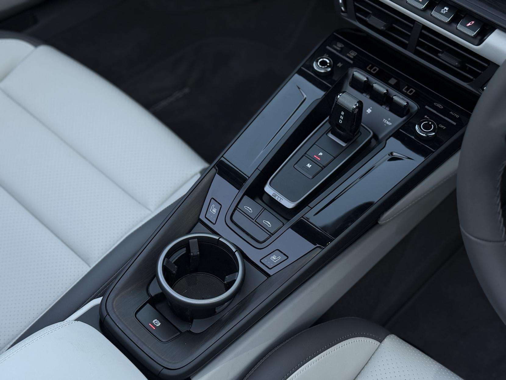 2025 PORSCHE 911 2025 PORSCHE 911