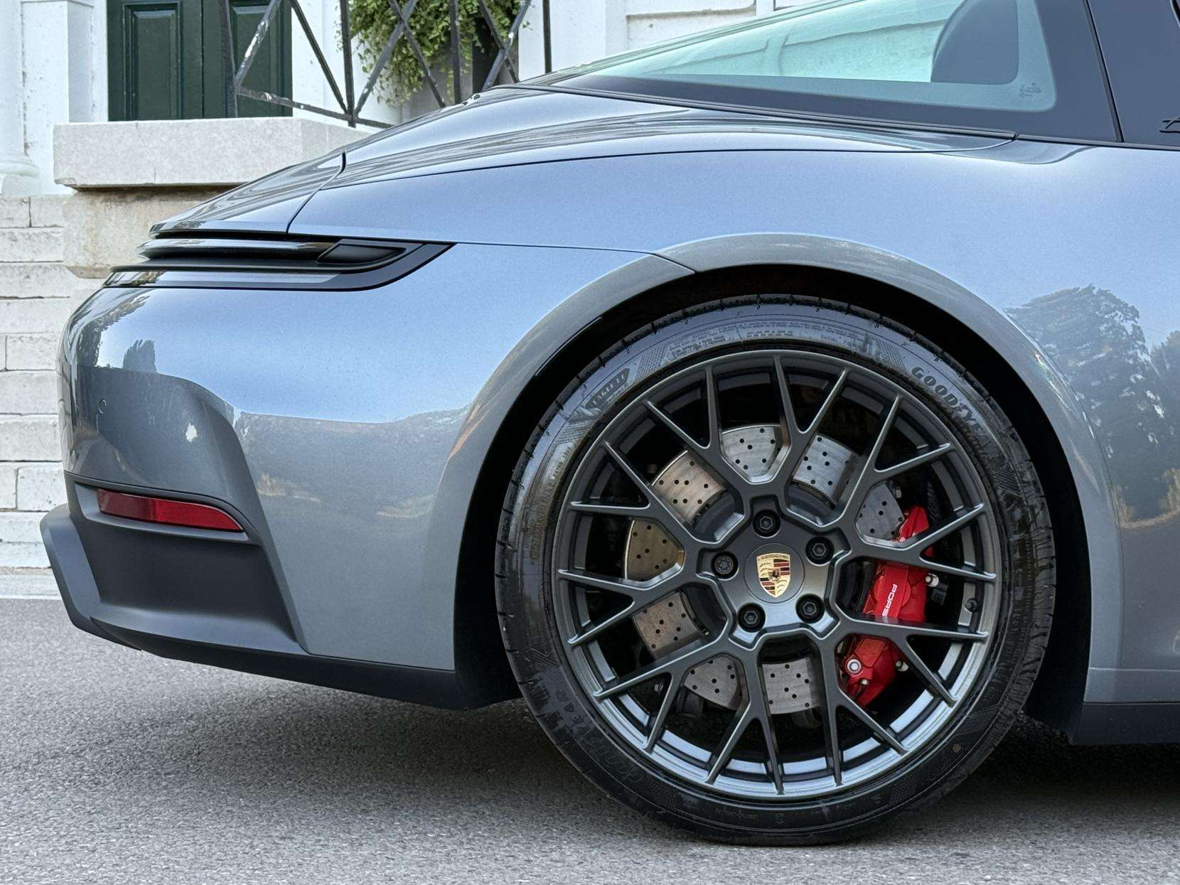 2025 PORSCHE 911 2025 PORSCHE 911