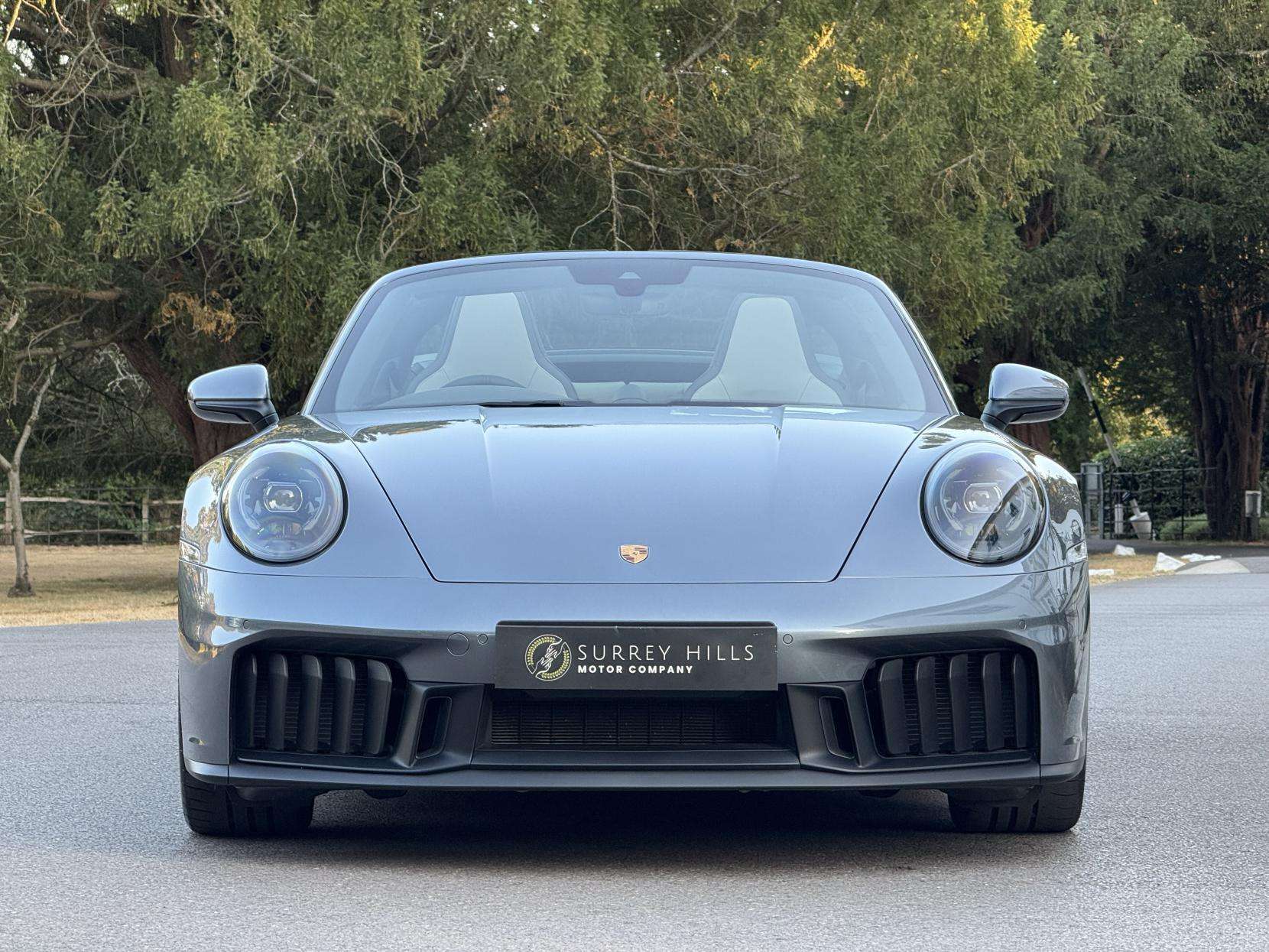 A 2025 PORSCHE 911 3.6 T-Hybrid 992 4 GTS Targa 2dr Petrol Hybrid PDK 4WD Euro 6 (s/s) (541 ps) A 2025 PORSCHE 911 3.6 T-Hybrid 992 4 GTS Targa 2dr Petrol Hybrid PDK 4WD Euro 6 (s/s) (541 ps)