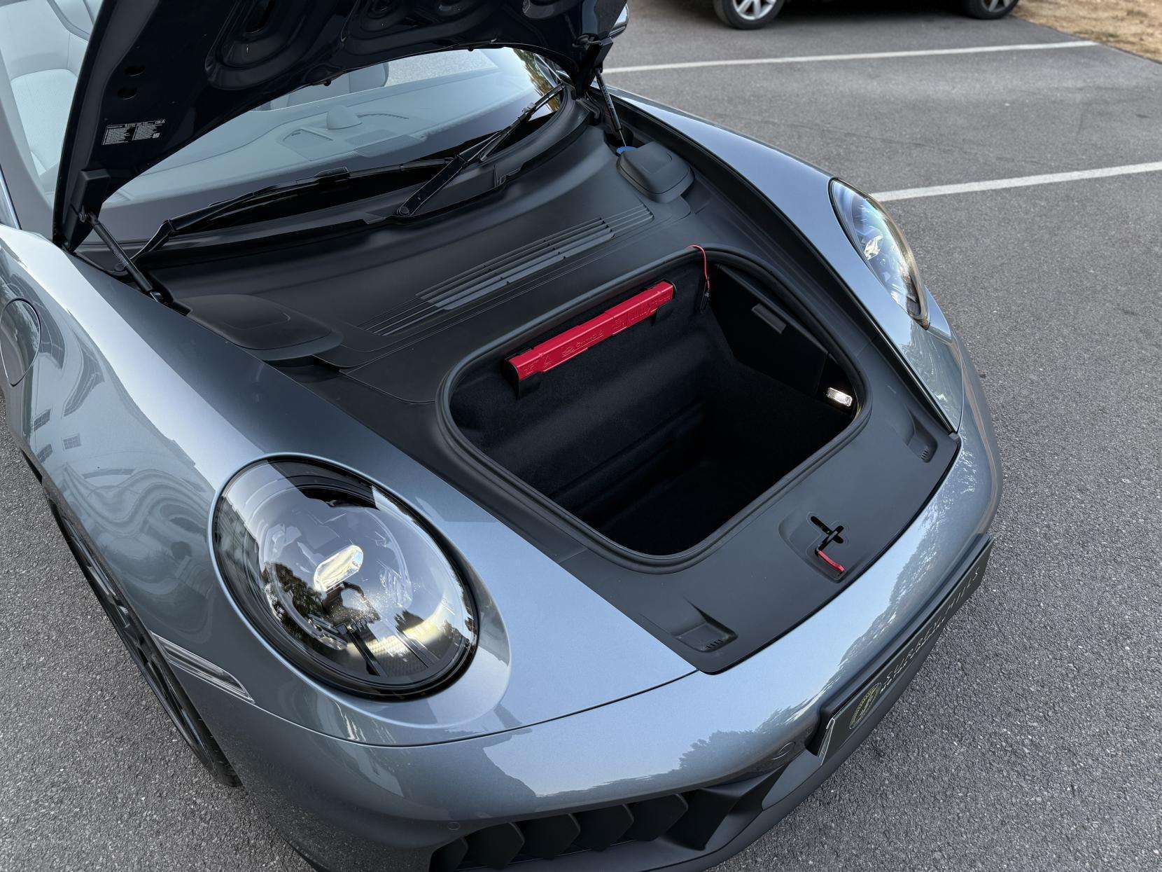 2025 PORSCHE 911 2025 PORSCHE 911