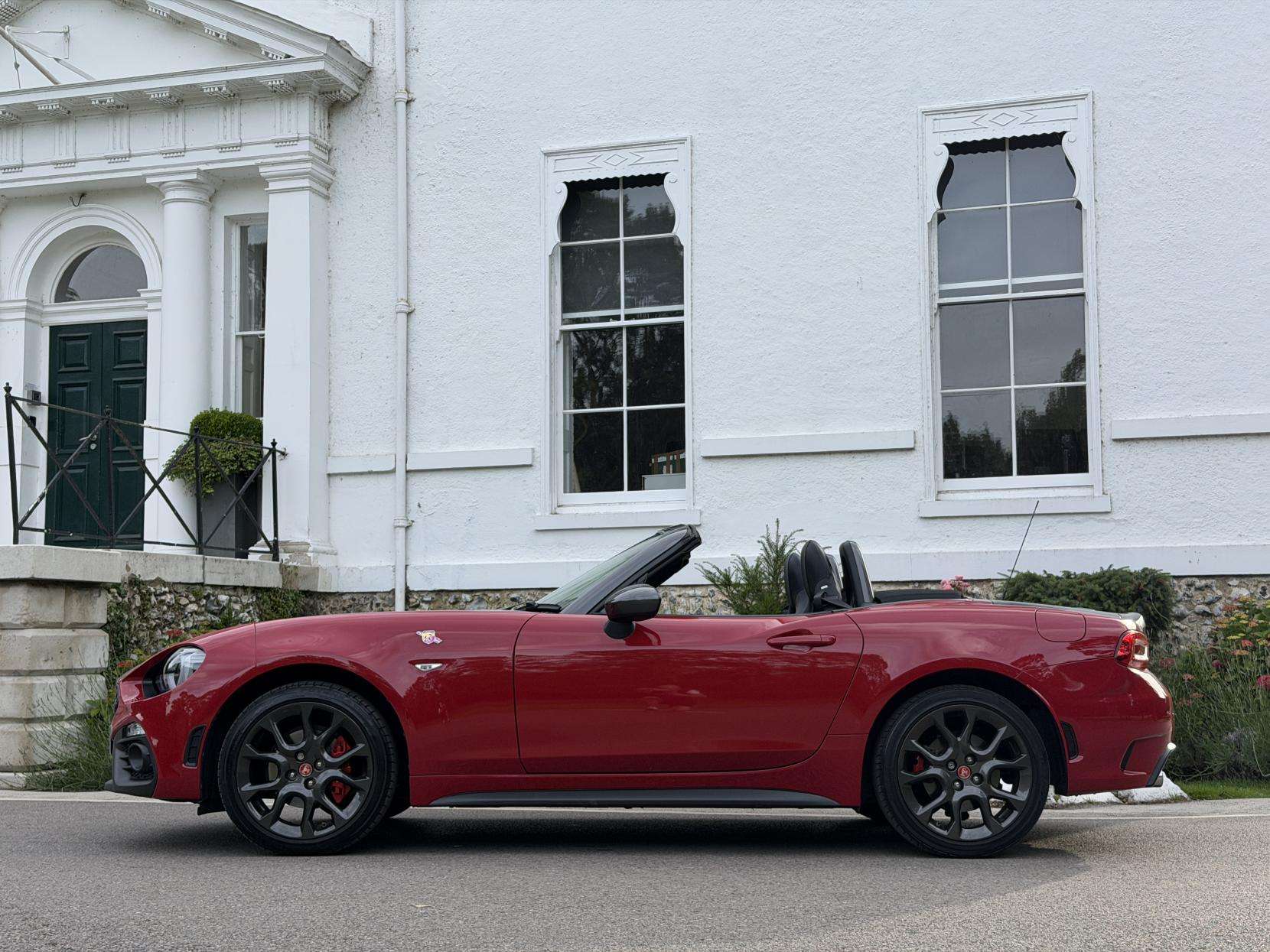 A 2019 ABARTH 124 SPIDER 1.4 MultiAir Convertible 2dr Petrol Auto Euro 6 (170 ps) A 2019 ABARTH 124 SPIDER 1.4 MultiAir Convertible 2dr Petrol Auto Euro 6 (170 ps)