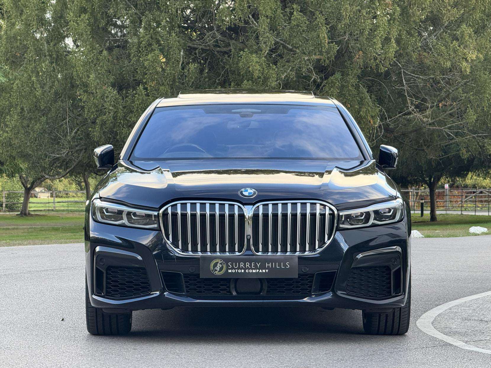 A 2021 BMW 7 SERIES 3.0 740Li M Sport Saloon 4dr Petrol Auto Euro 6 (s/s) (340 ps) A 2021 BMW 7 SERIES 3.0 740Li M Sport Saloon 4dr Petrol Auto Euro 6 (s/s) (340 ps)
