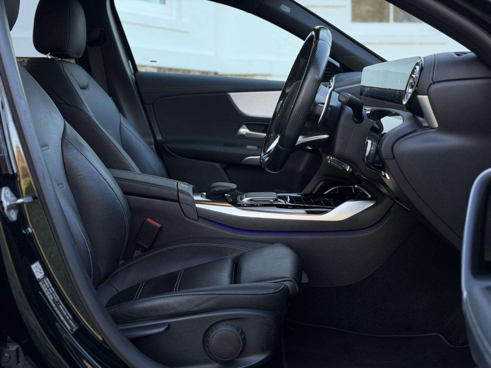 2021 MERCEDES-BENZ A CLASS 2021 MERCEDES-BENZ A CLASS