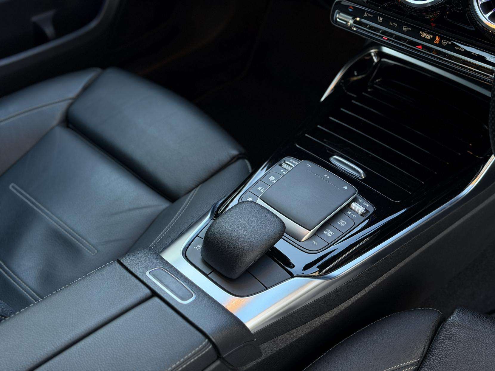 2021 MERCEDES-BENZ A CLASS 2021 MERCEDES-BENZ A CLASS