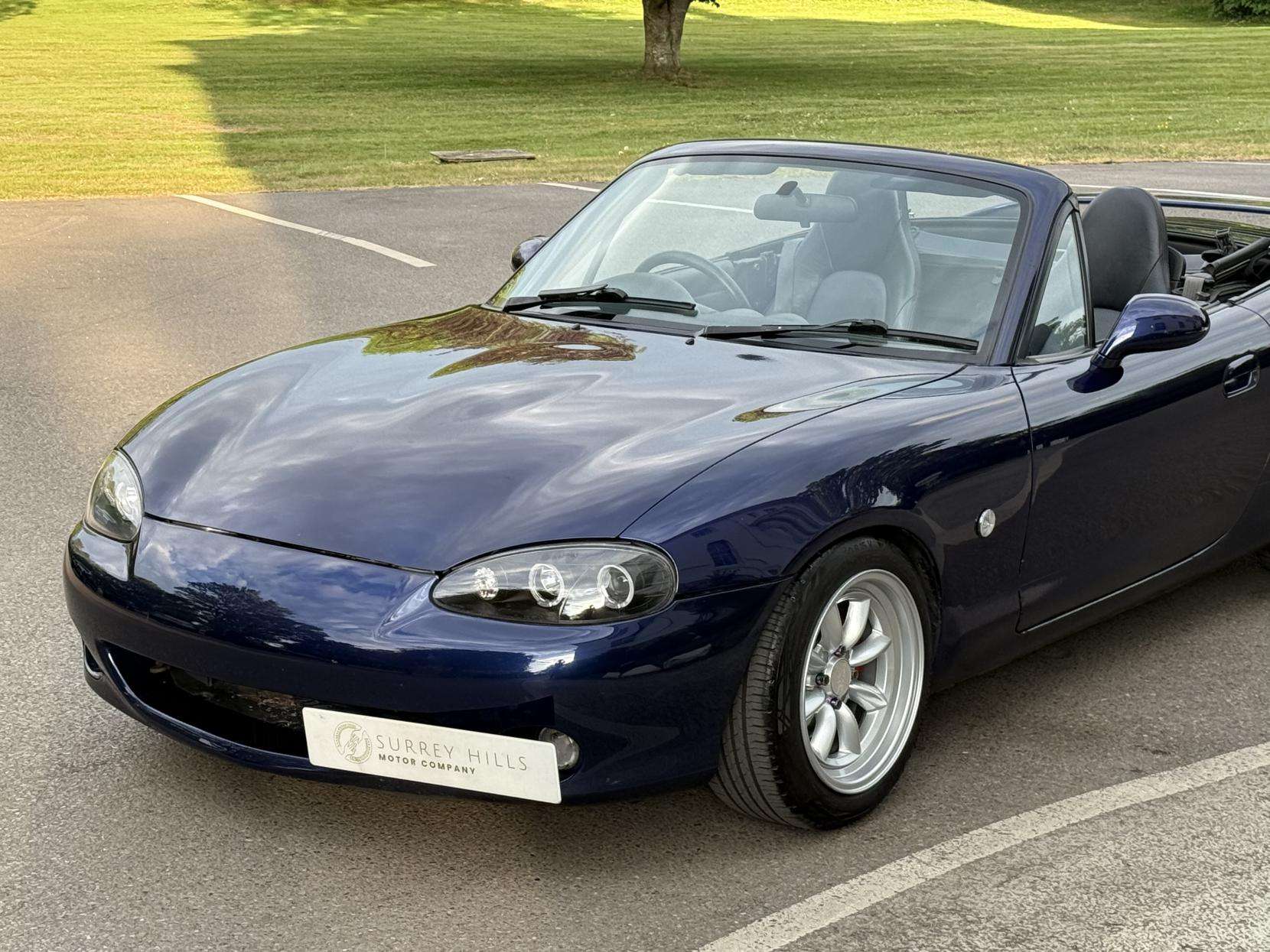 2004 MAZDA MX-5 2004 MAZDA MX-5