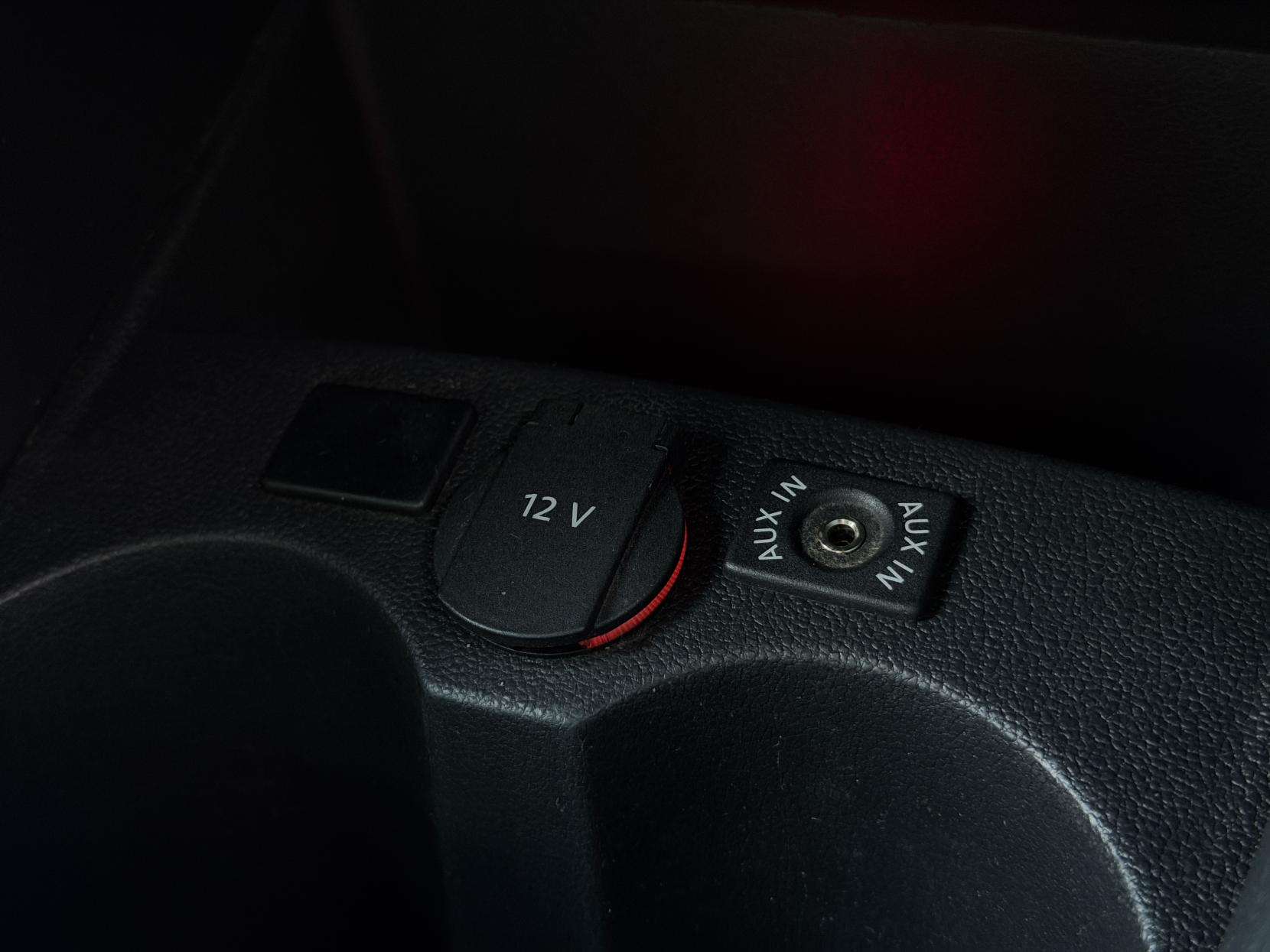 2011 VOLKSWAGEN POLO 2011 VOLKSWAGEN POLO