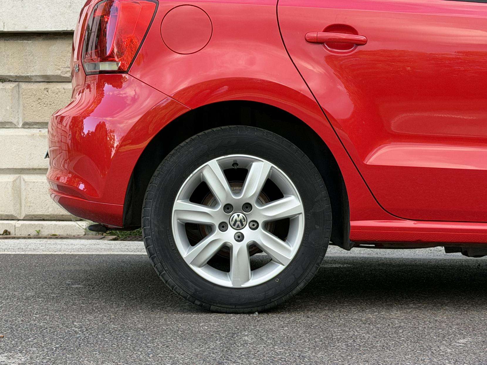2011 VOLKSWAGEN POLO 2011 VOLKSWAGEN POLO
