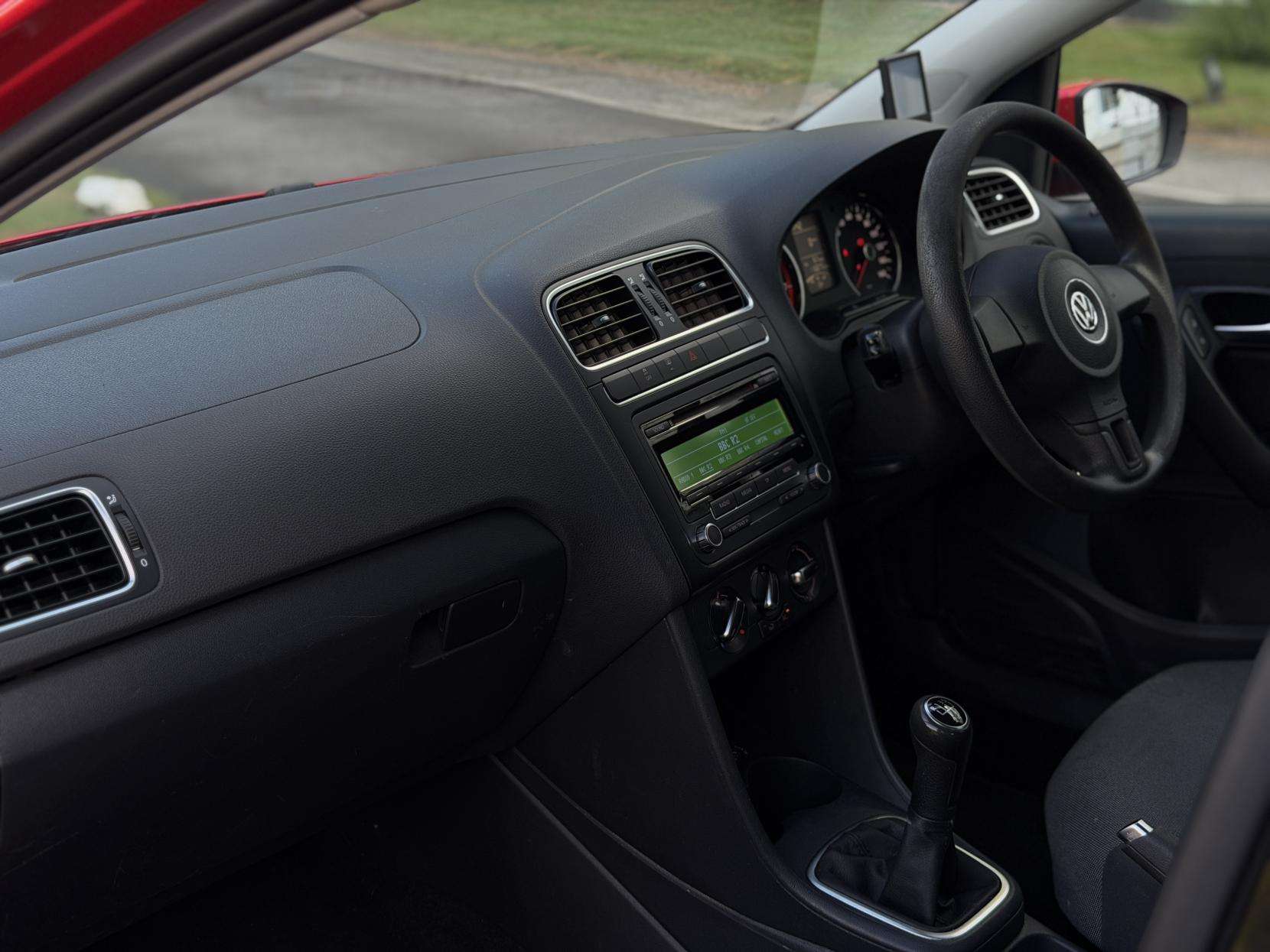 2011 VOLKSWAGEN POLO 2011 VOLKSWAGEN POLO