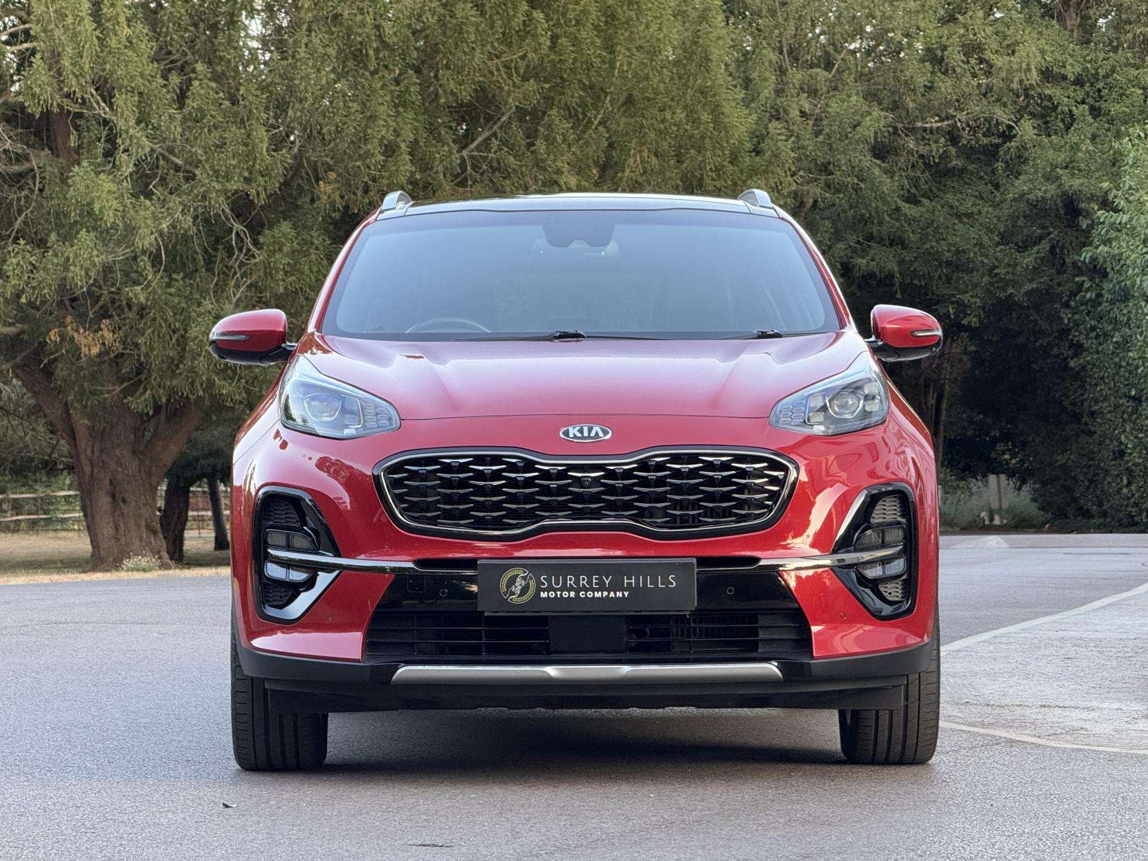 A 2019 KIA SPORTAGE 1.6 T-GDi GT-Line S SUV 5dr Petrol DCT AWD Euro 6 (s/s) (174 bhp) A 2019 KIA SPORTAGE 1.6 T-GDi GT-Line S SUV 5dr Petrol DCT AWD Euro 6 (s/s) (174 bhp)
