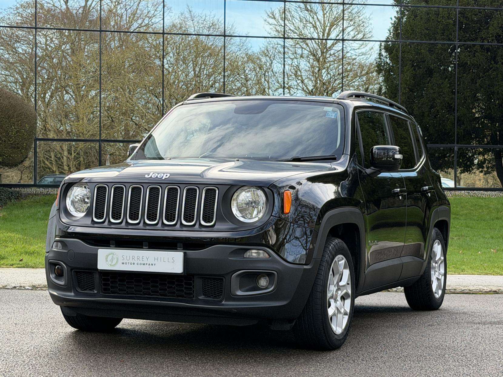 A 2016 JEEP RENEGADE 1.4T MultiAirII Longitude SUV 5dr Petrol DDCT Euro 6 (s/s) (140 ps) A 2016 JEEP RENEGADE 1.4T MultiAirII Longitude SUV 5dr Petrol DDCT Euro 6 (s/s) (140 ps)