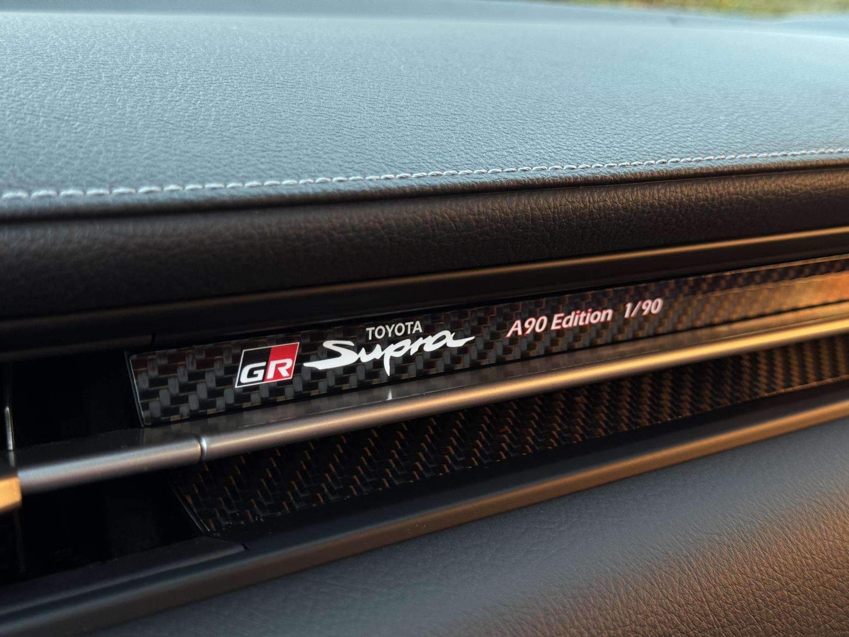 2019 TOYOTA SUPRA 2019 TOYOTA SUPRA